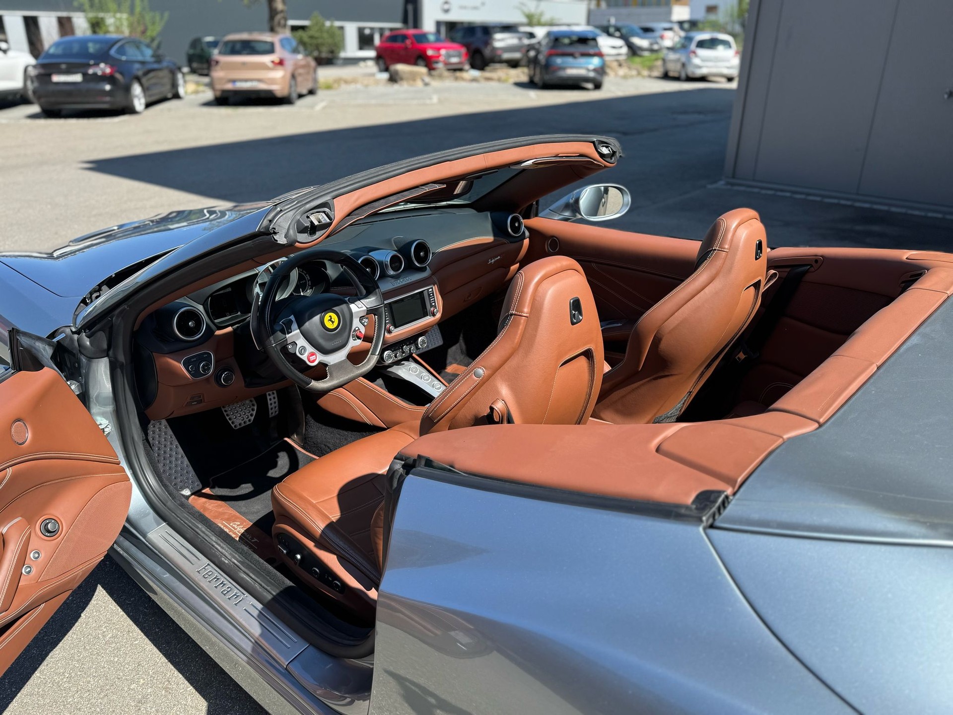 FERRARI California 3.9 V8 T-image-9