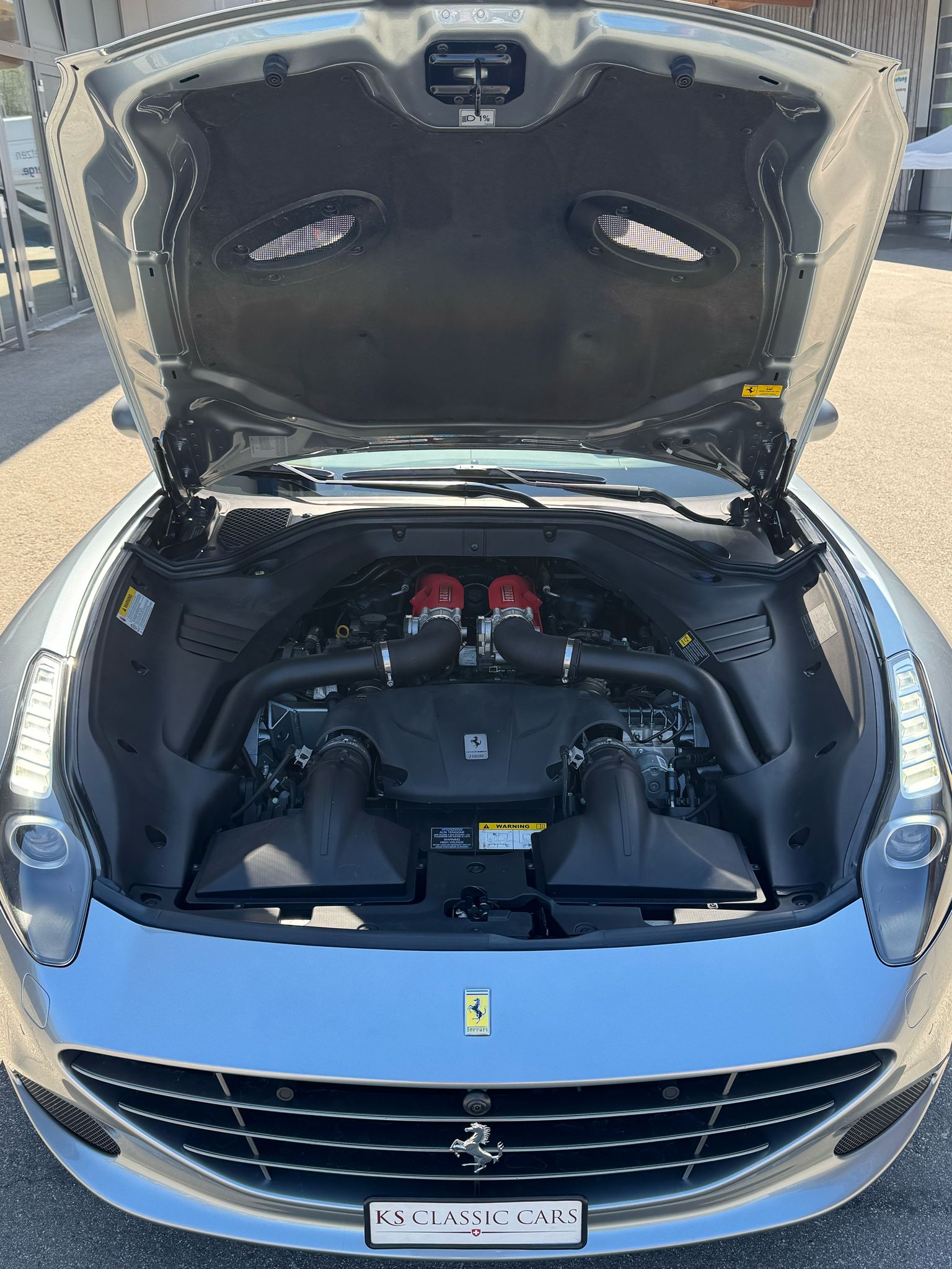 FERRARI California 3.9 V8 T-image-11