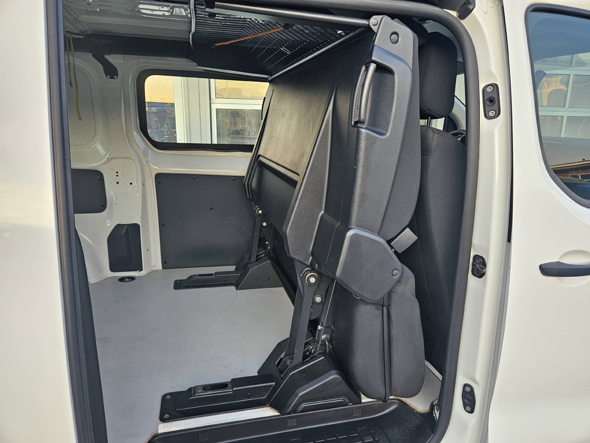 CITROEN Jumpy DKaw. M vertieft var. 1.5 BlueHDi 120 Swiss Edition S/S * 6- Plätzer * Klima * Tempomat *-image-15