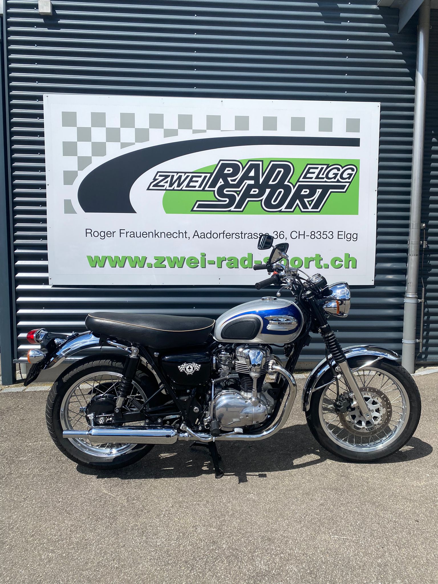 KAWASAKI W 650
