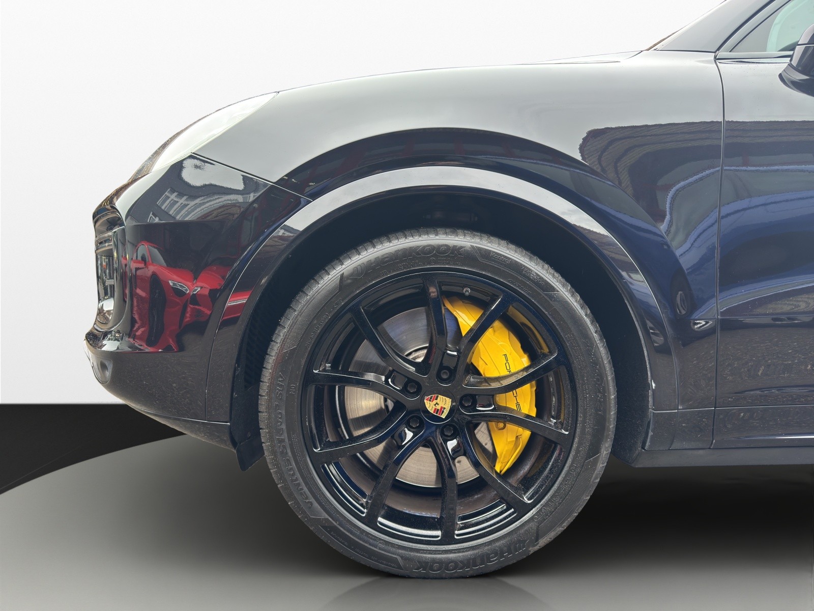 PORSCHE Cayenne Turbo-image-28