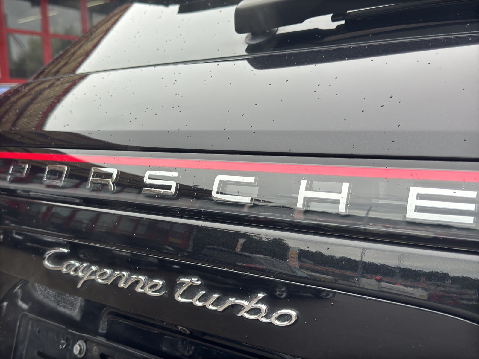 PORSCHE Cayenne Turbo-image-27
