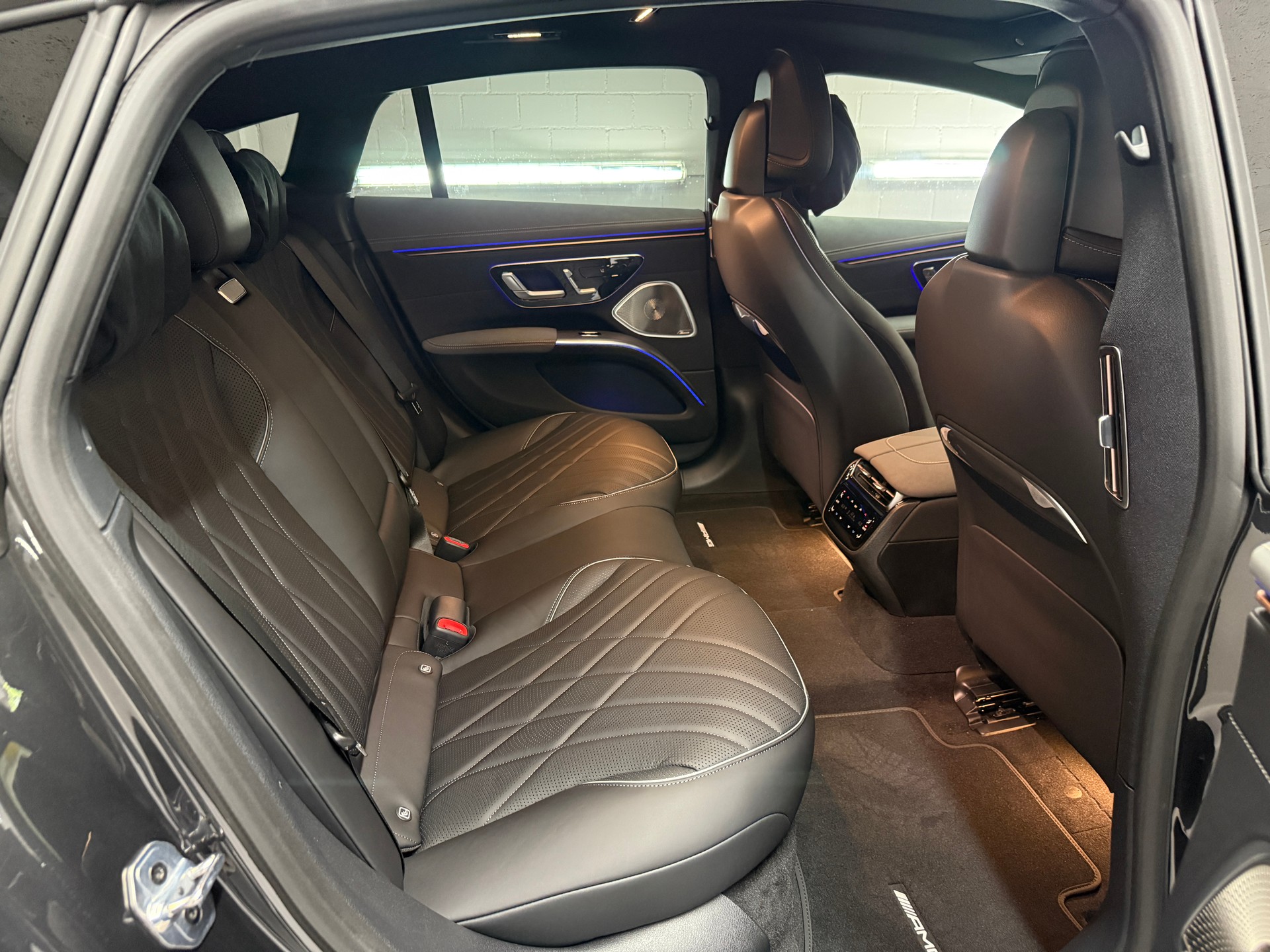 MERCEDES-BENZ EQS 450 4MATIC Executive Edition-image-8