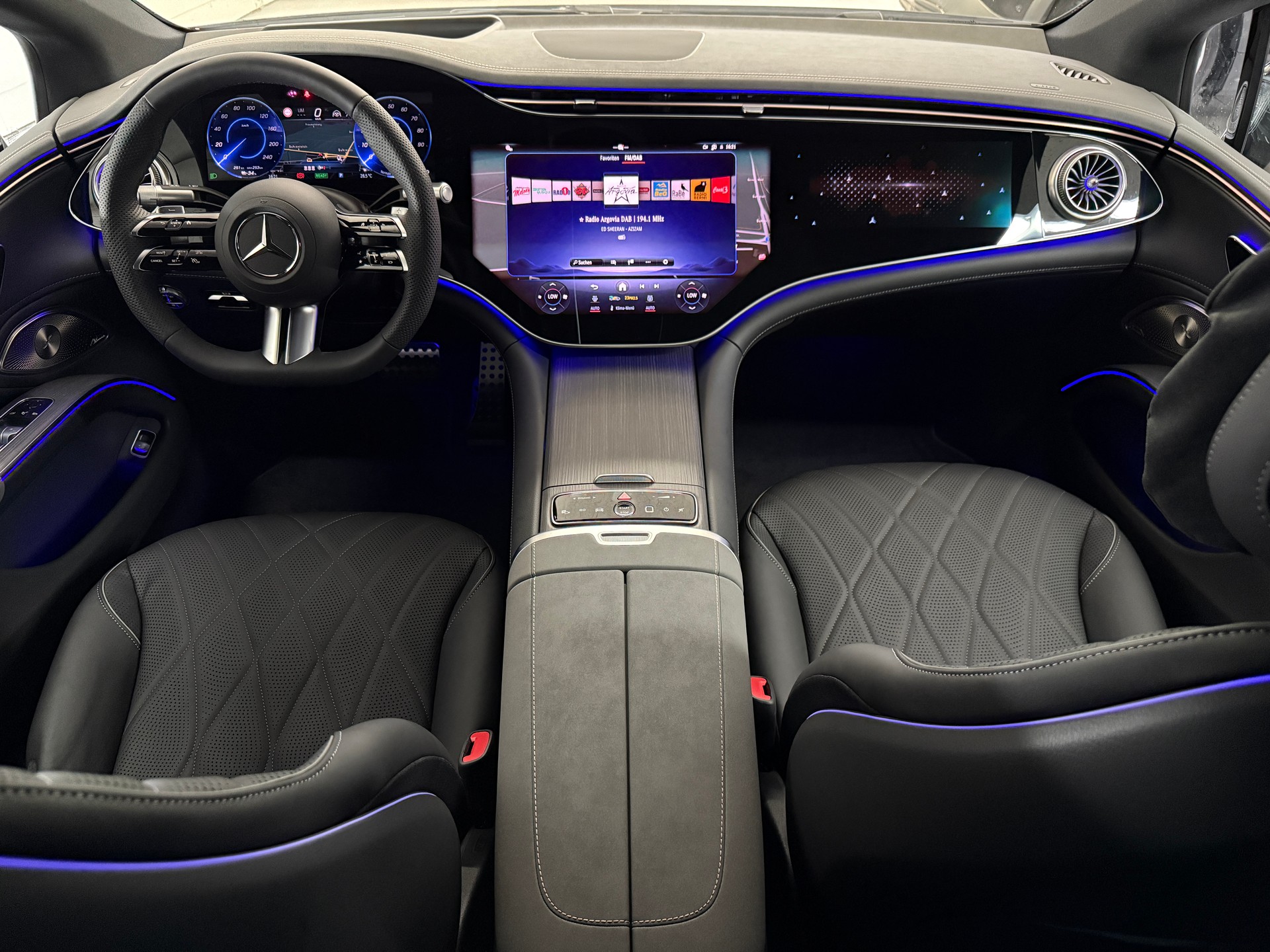 MERCEDES-BENZ EQS 450 4MATIC Executive Edition-image-7