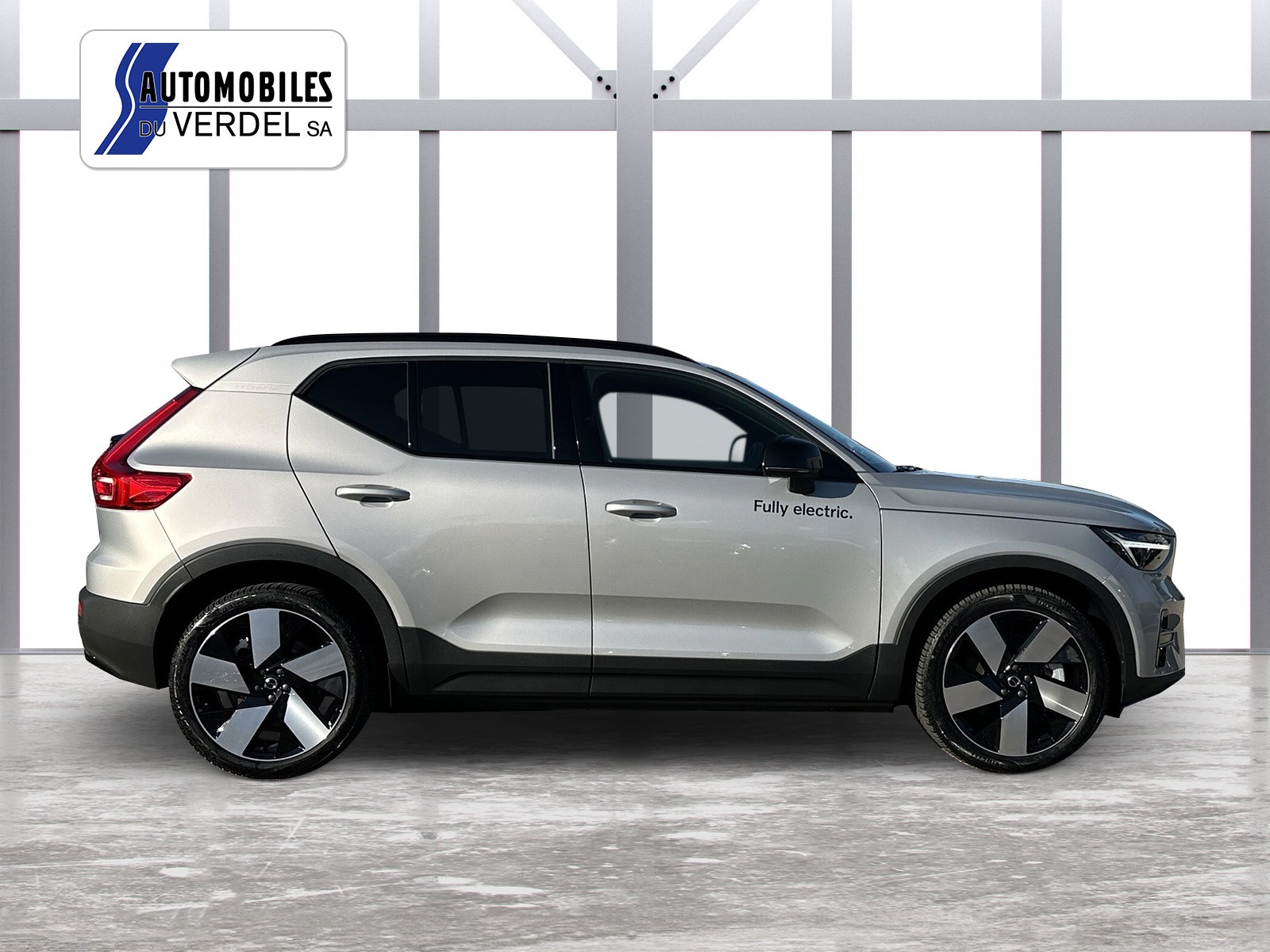 VOLVO XC40 E80 Twin Plus AWD-image-5