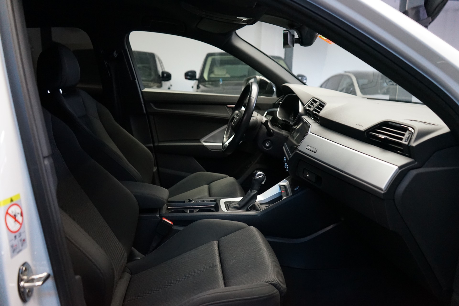AUDI Q3 Sportback 35 TFSI S line Attraction S-tronic-image-4