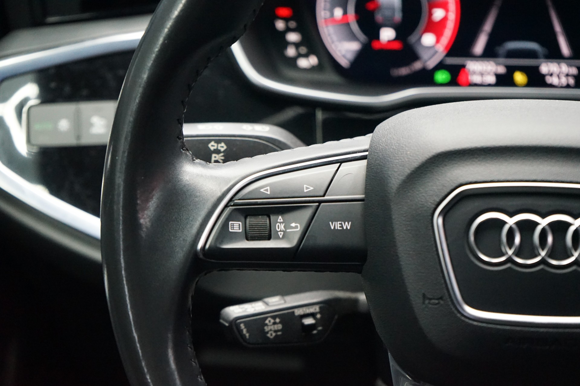 AUDI Q3 Sportback 35 TFSI S line Attraction S-tronic-image-8