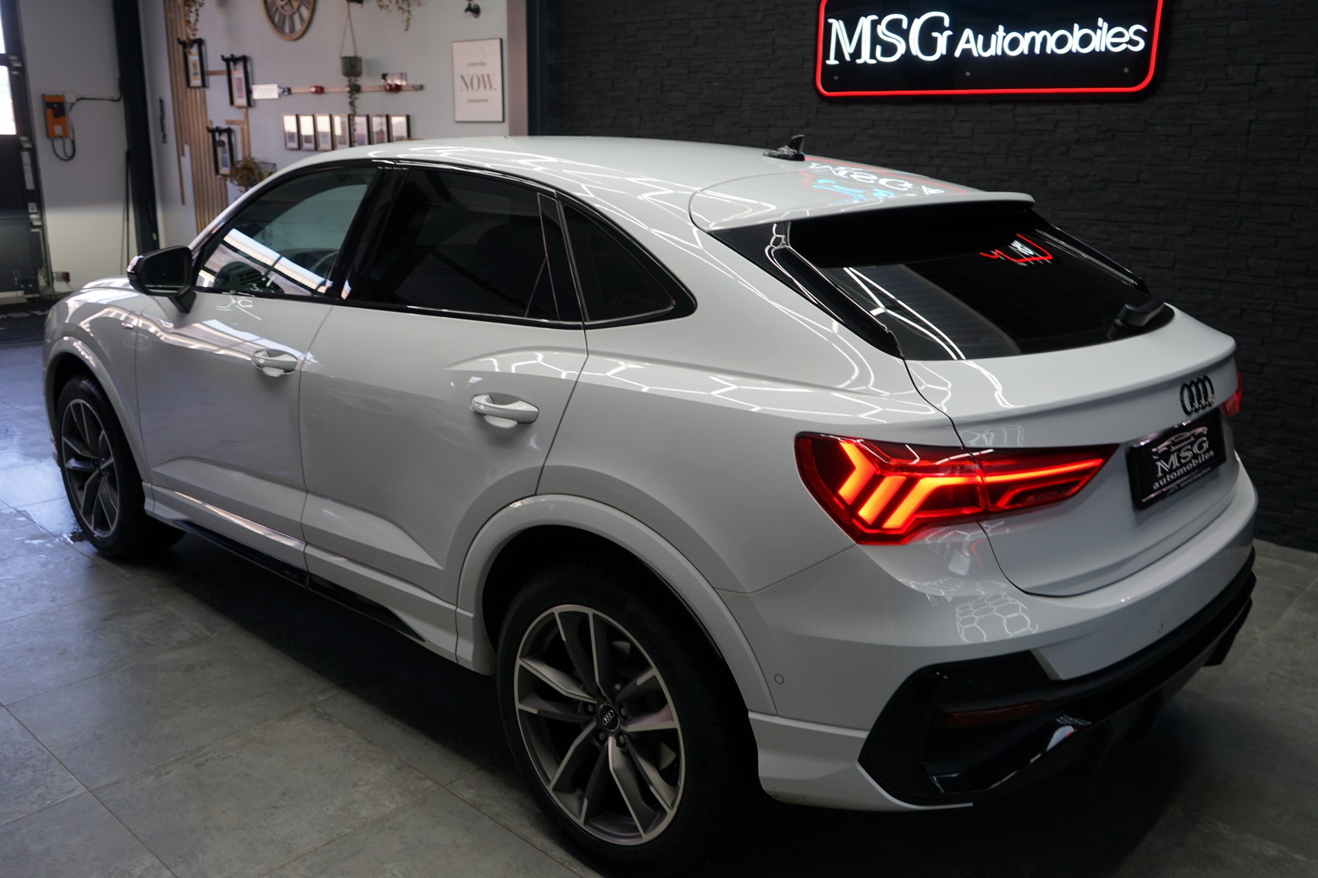 AUDI Q3 Sportback 35 TFSI S line Attraction S-tronic-showroom-element-2