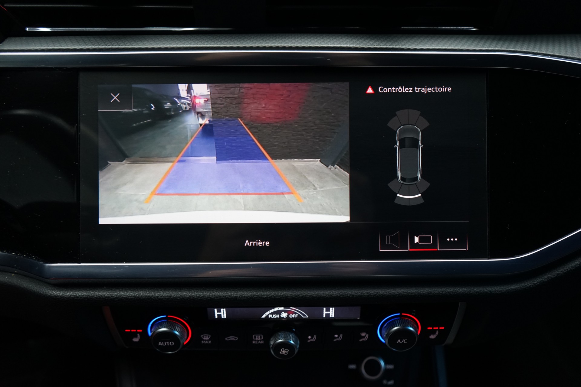 AUDI Q3 Sportback 35 TFSI S line Attraction S-tronic-image-12