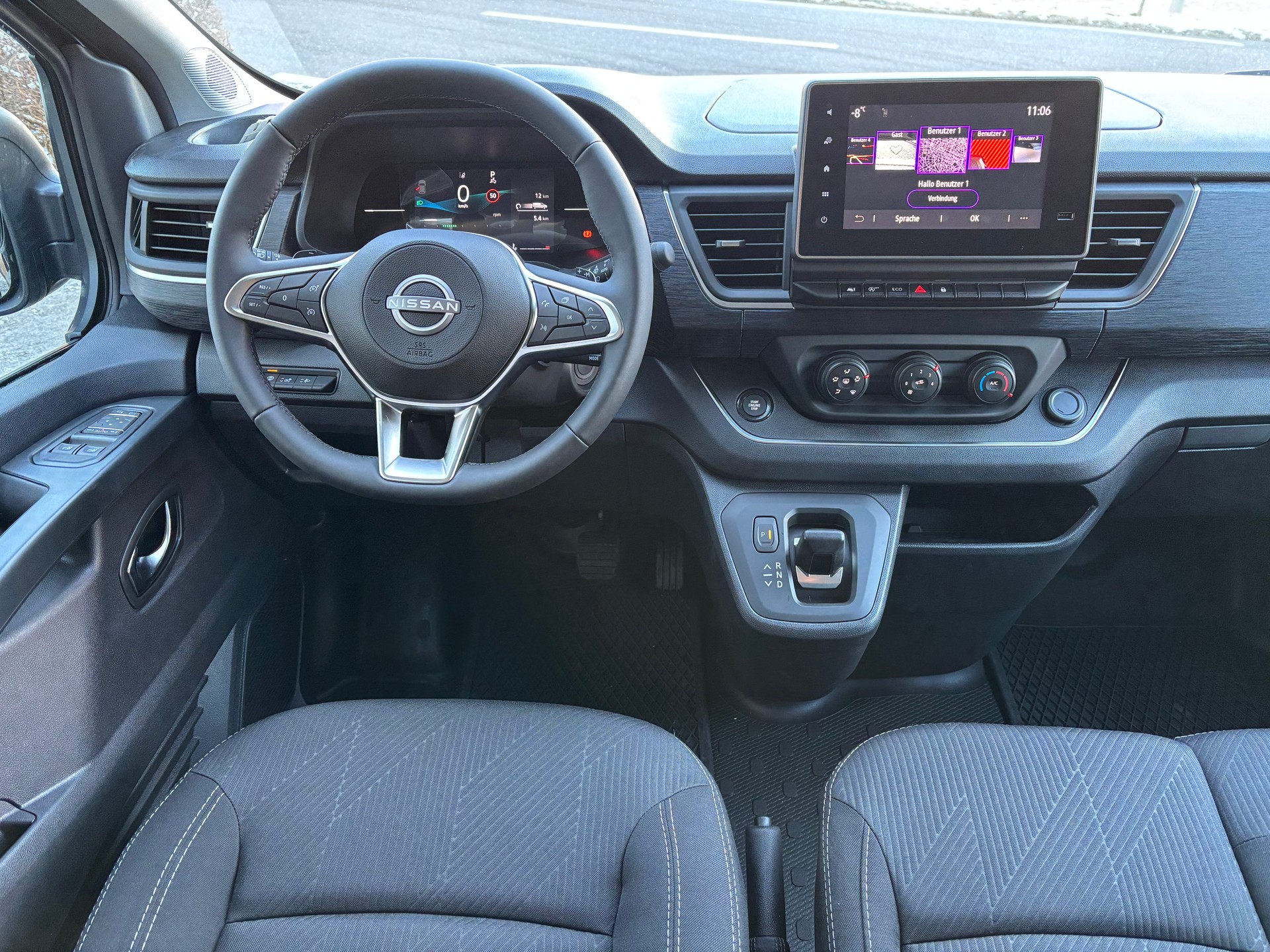 NISSAN Primastar 170 2.8L1H1 Tekna 9 Plätzer-image-10