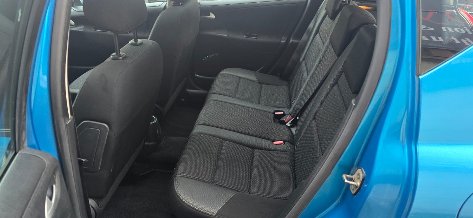 PEUGEOT 207 SW 1.6 16V Active-image-6