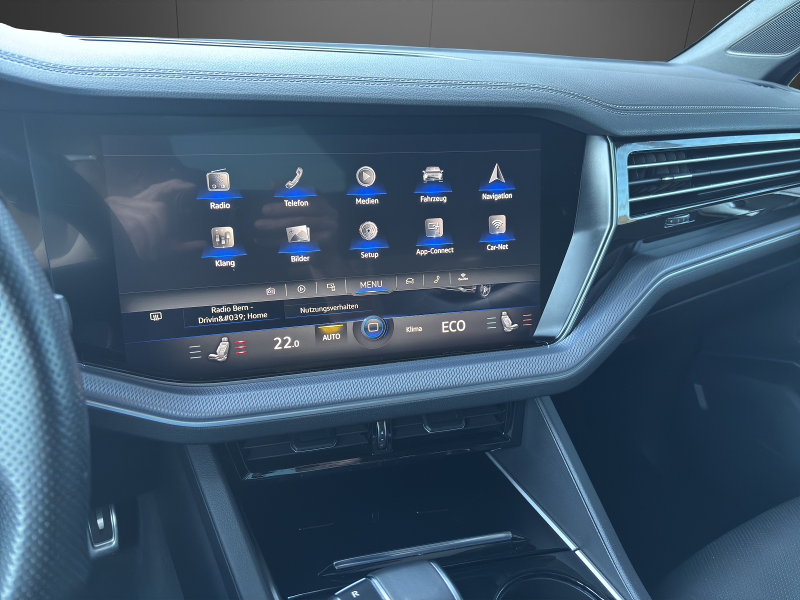 VW Touareg 3.0 TDI R Line Tiptronic-image-8