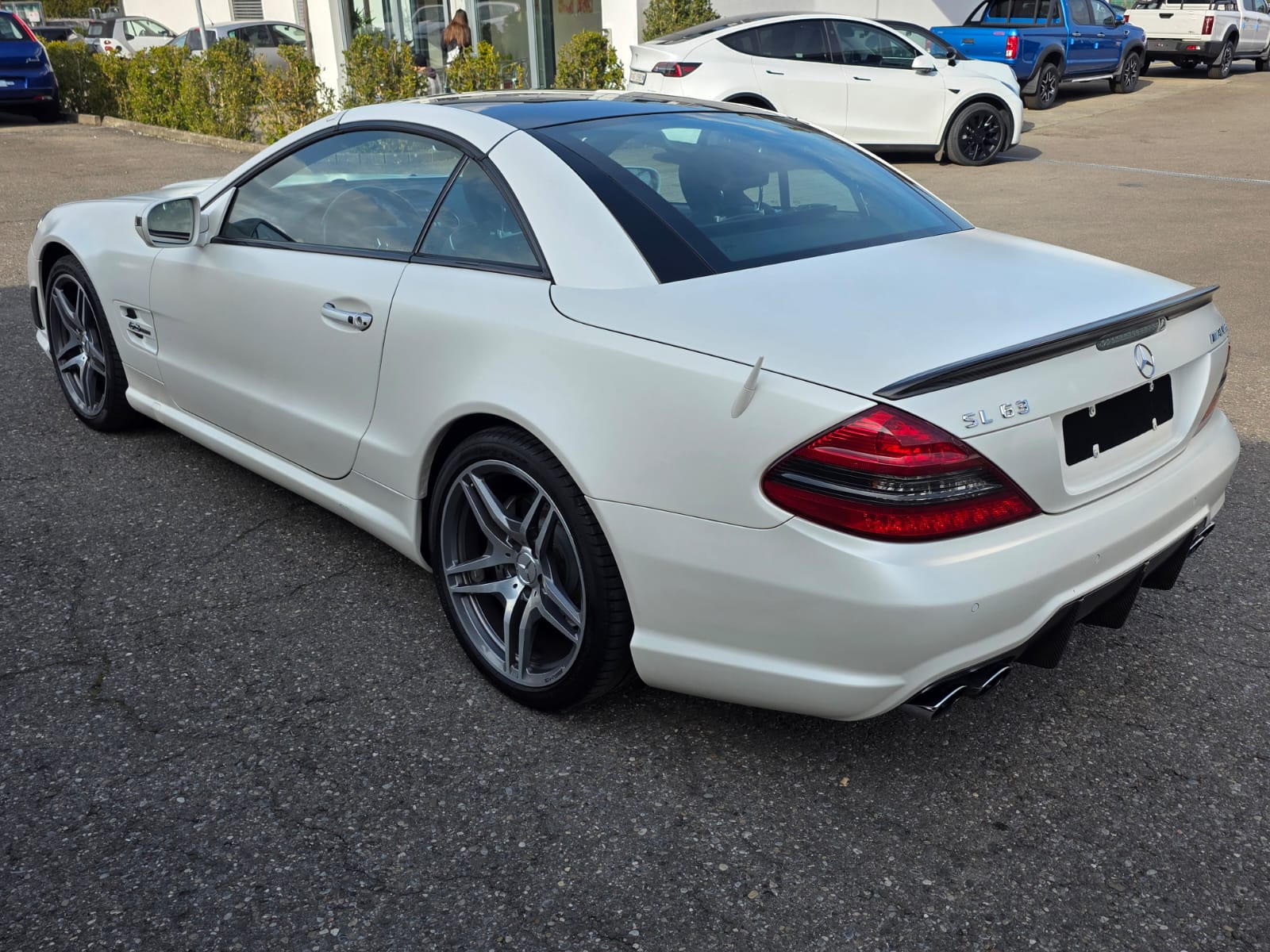 MERCEDES-BENZ SL 63 AMG Edition IWC Speedshift MCT-showroom-element-3