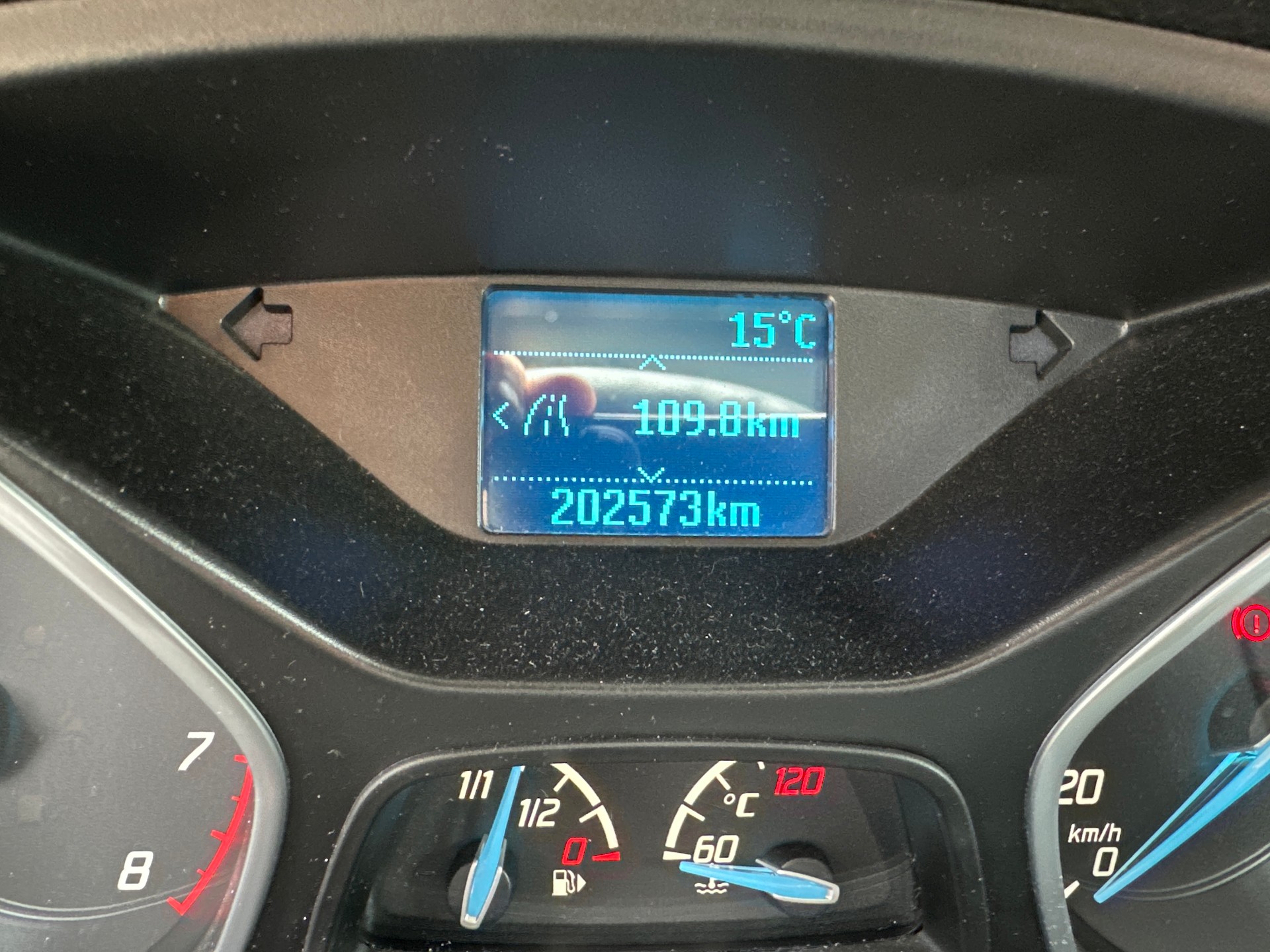 FORD Focus 1.0 SCTi Trend-image-14