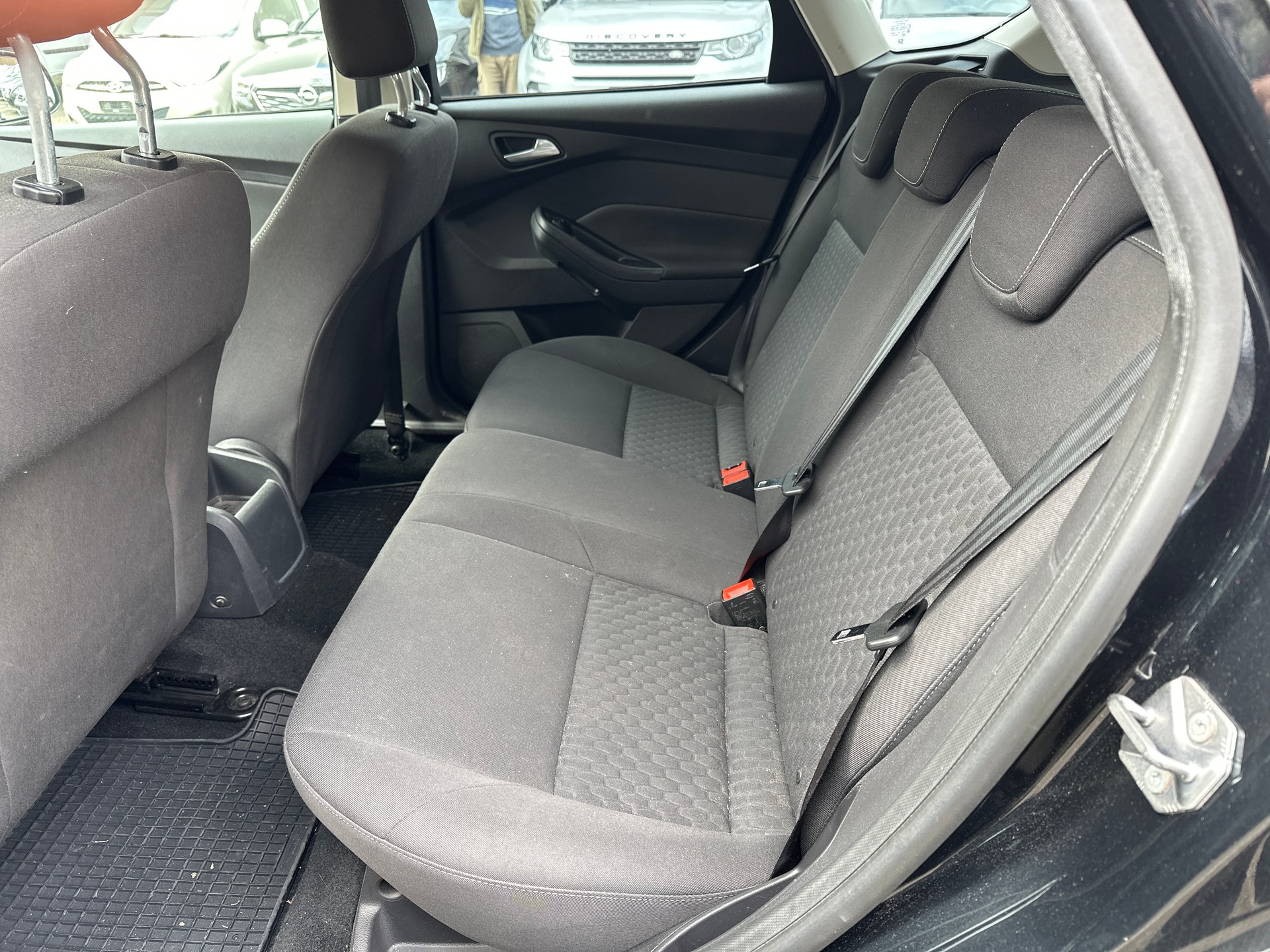 FORD Focus 1.0 SCTi Trend-image-9