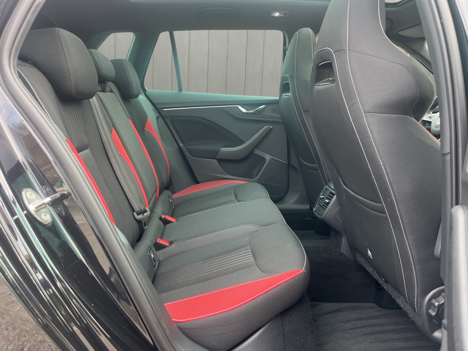 SKODA Kamiq 1.5 TSI ACT Monte Carlo DSG-image-15