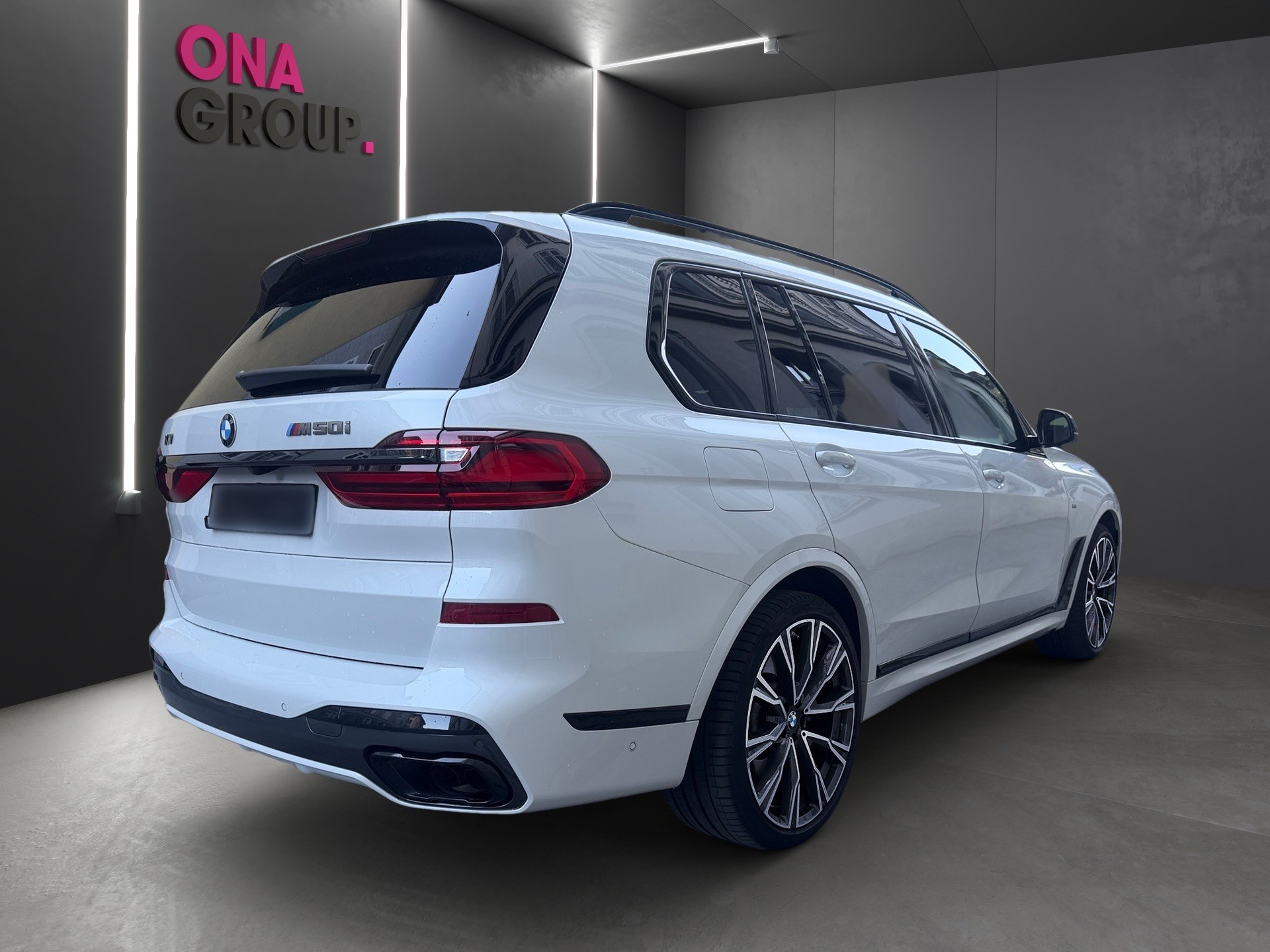BMW X7 G07 xDrive M50i Steptronic PS 530-image-2