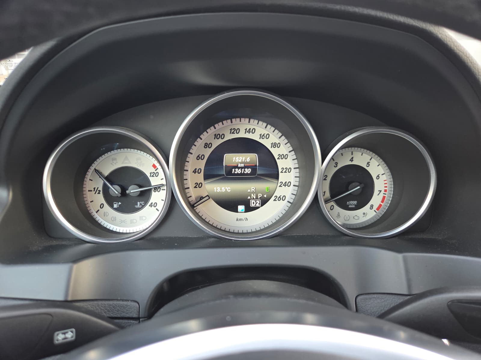 MERCEDES-BENZ E 350 7G-Tronic-image-17
