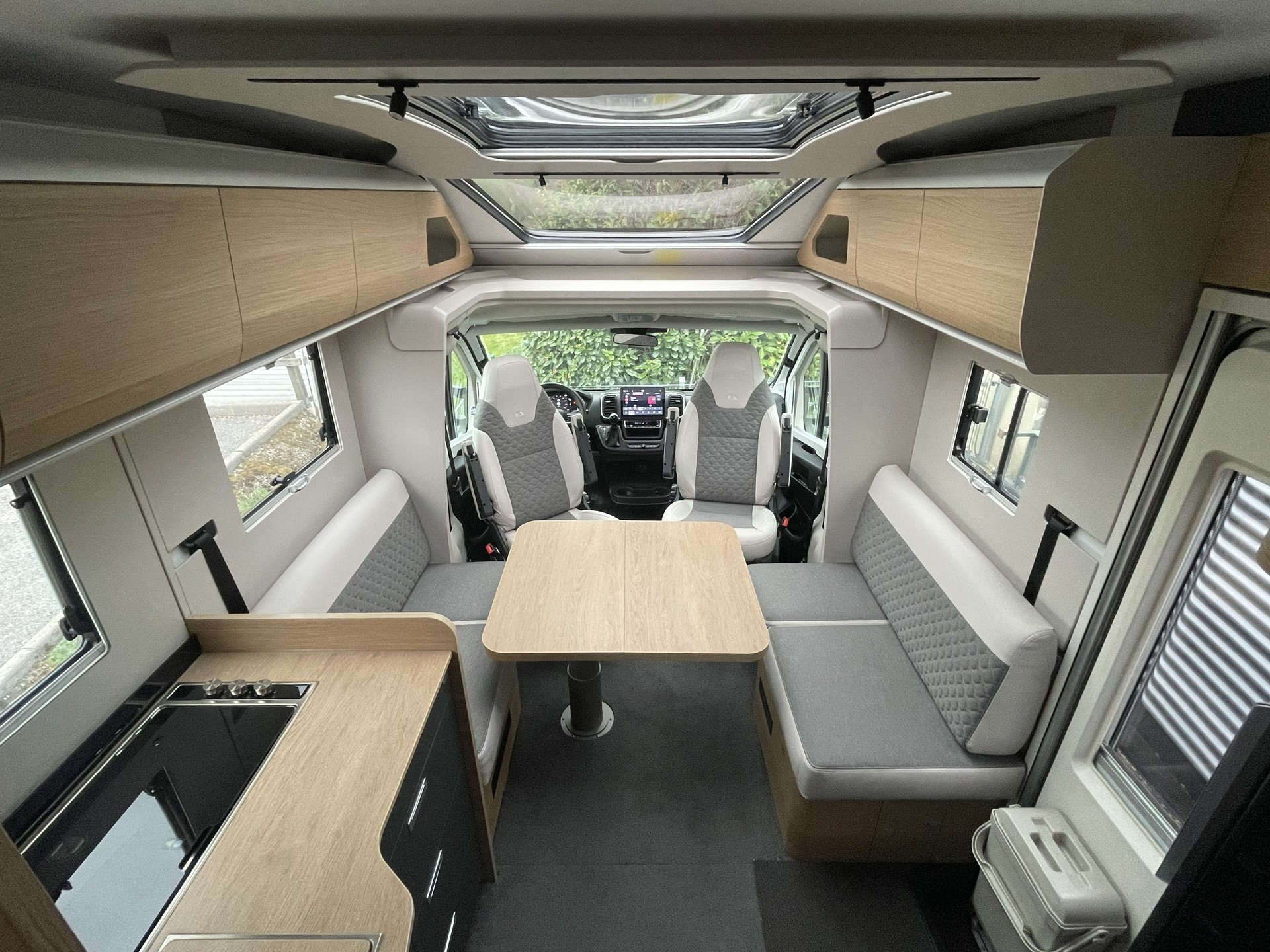 ADRIA Coral 670 DL 60 Years Deluxe-image-2