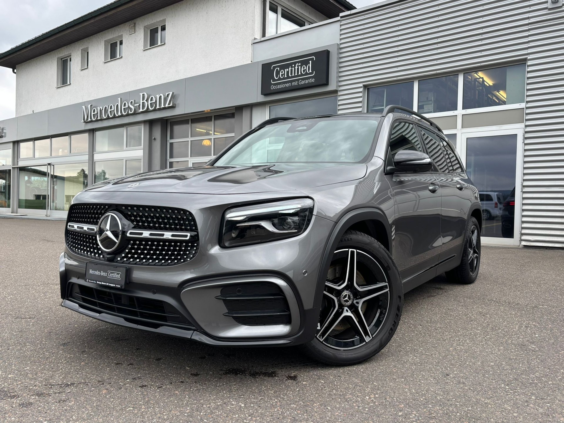 MERCEDES-BENZ GLB 220d AMG-Line 4Matic-image-1