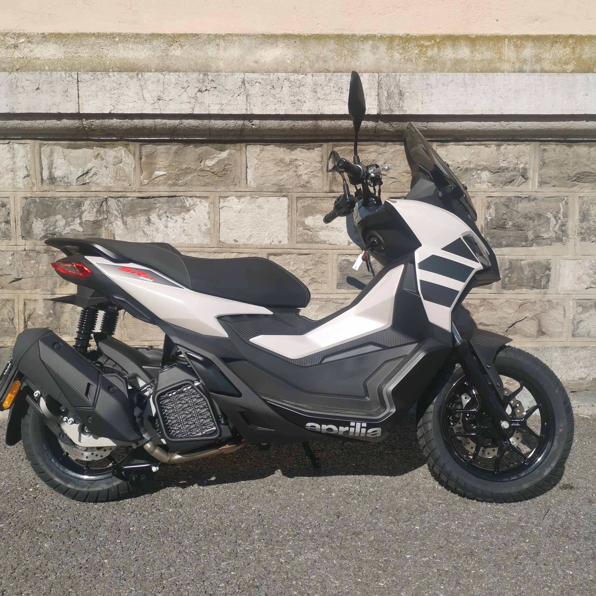 APRILIA SR 200 GT ABS E5+-image-8
