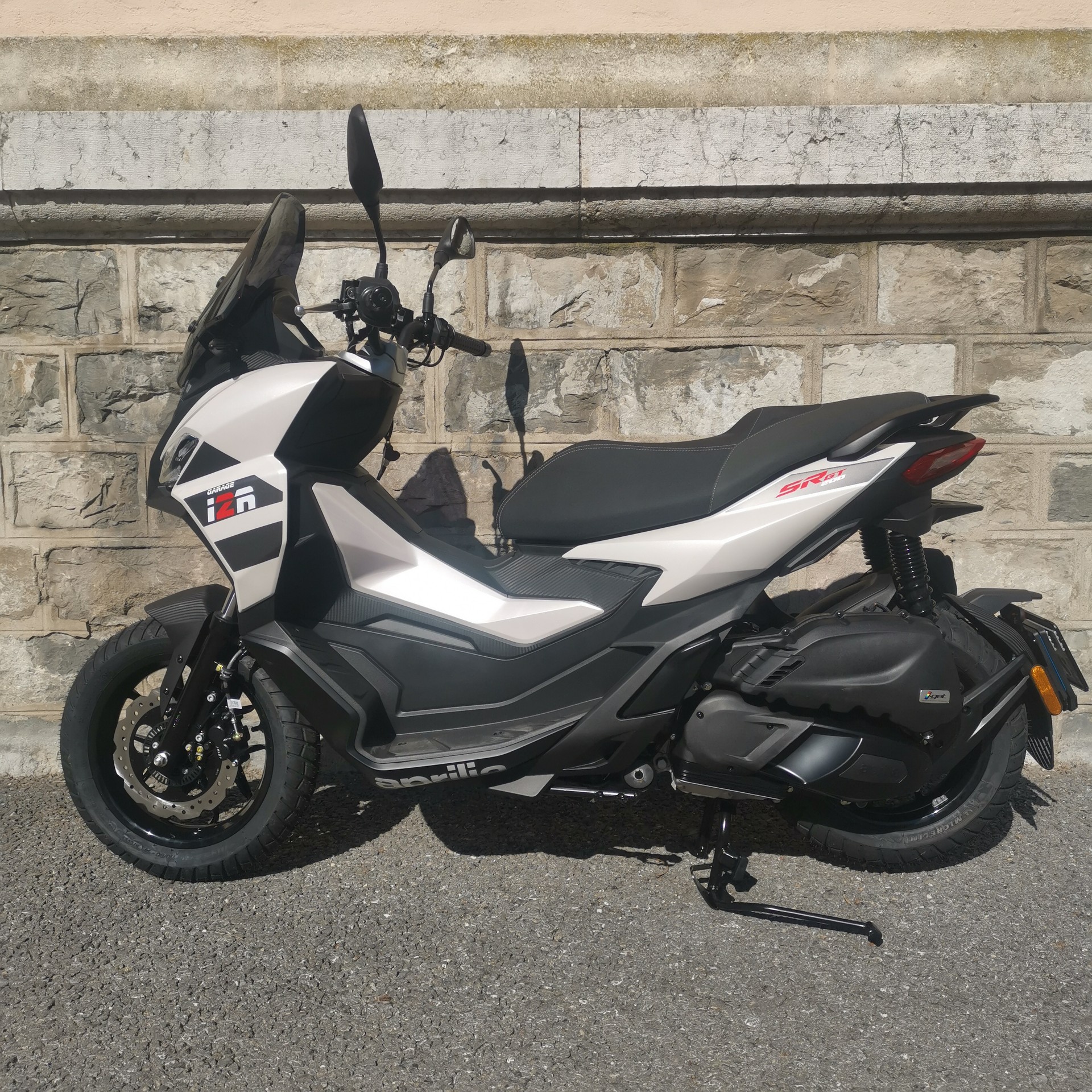 APRILIA SR 200 GT ABS E5+-image-2