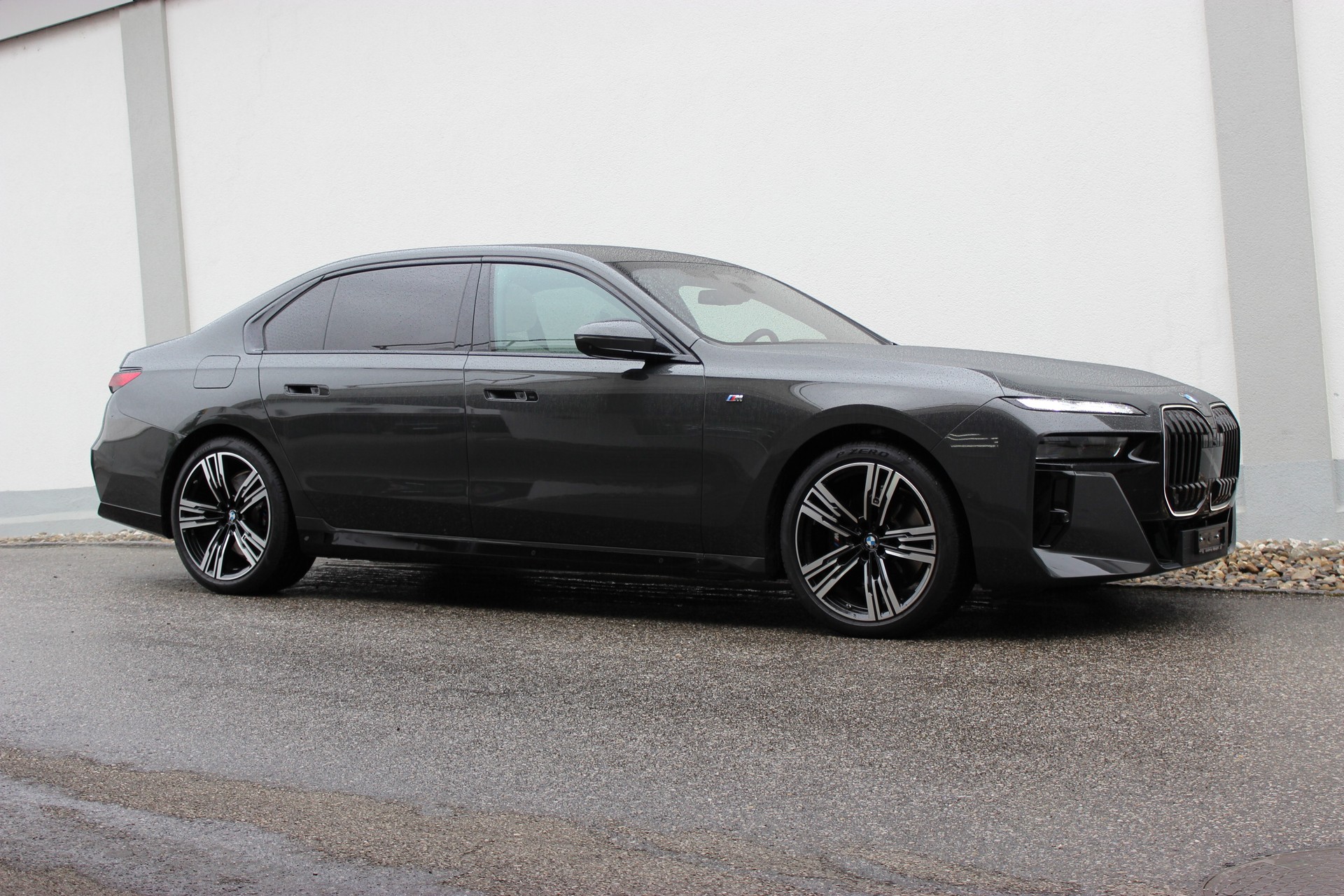 BMW 740d xDrive 48V M Sport Pro Individual DRAVITGRAU *1.9%-LEASINGAKTION*-image-6