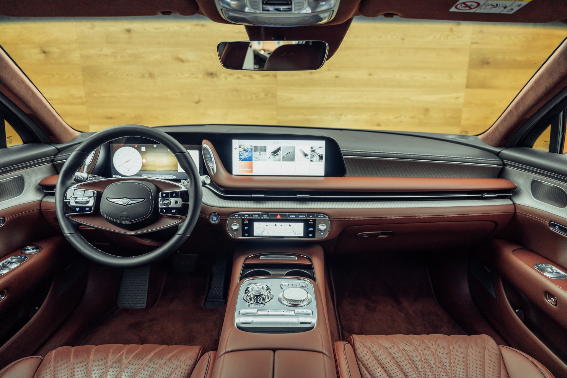GENESIS G90 Luxury Plus AWD-image-4