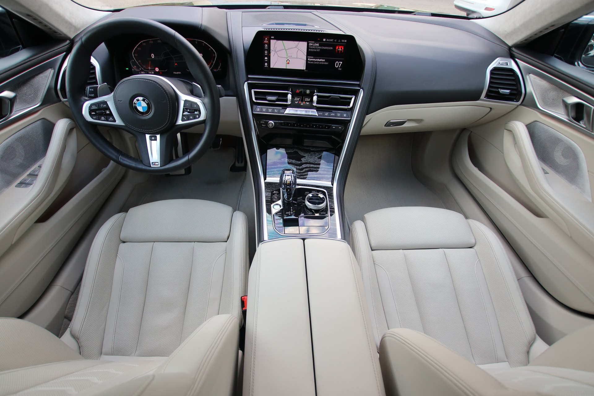 BMW 840i Gran Coupé xDrive Steptronic-image-9