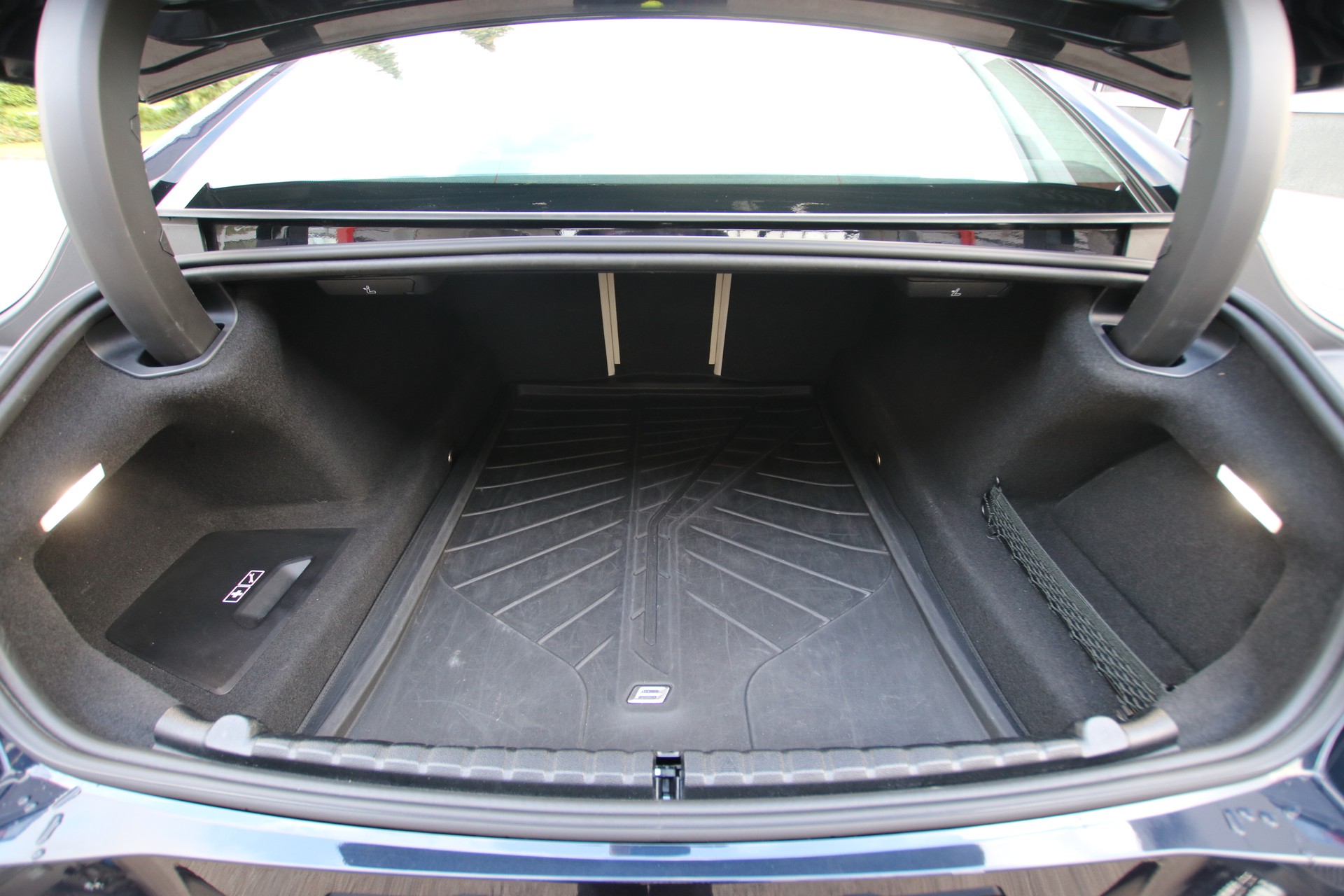 BMW 840i Gran Coupé xDrive Steptronic-image-15