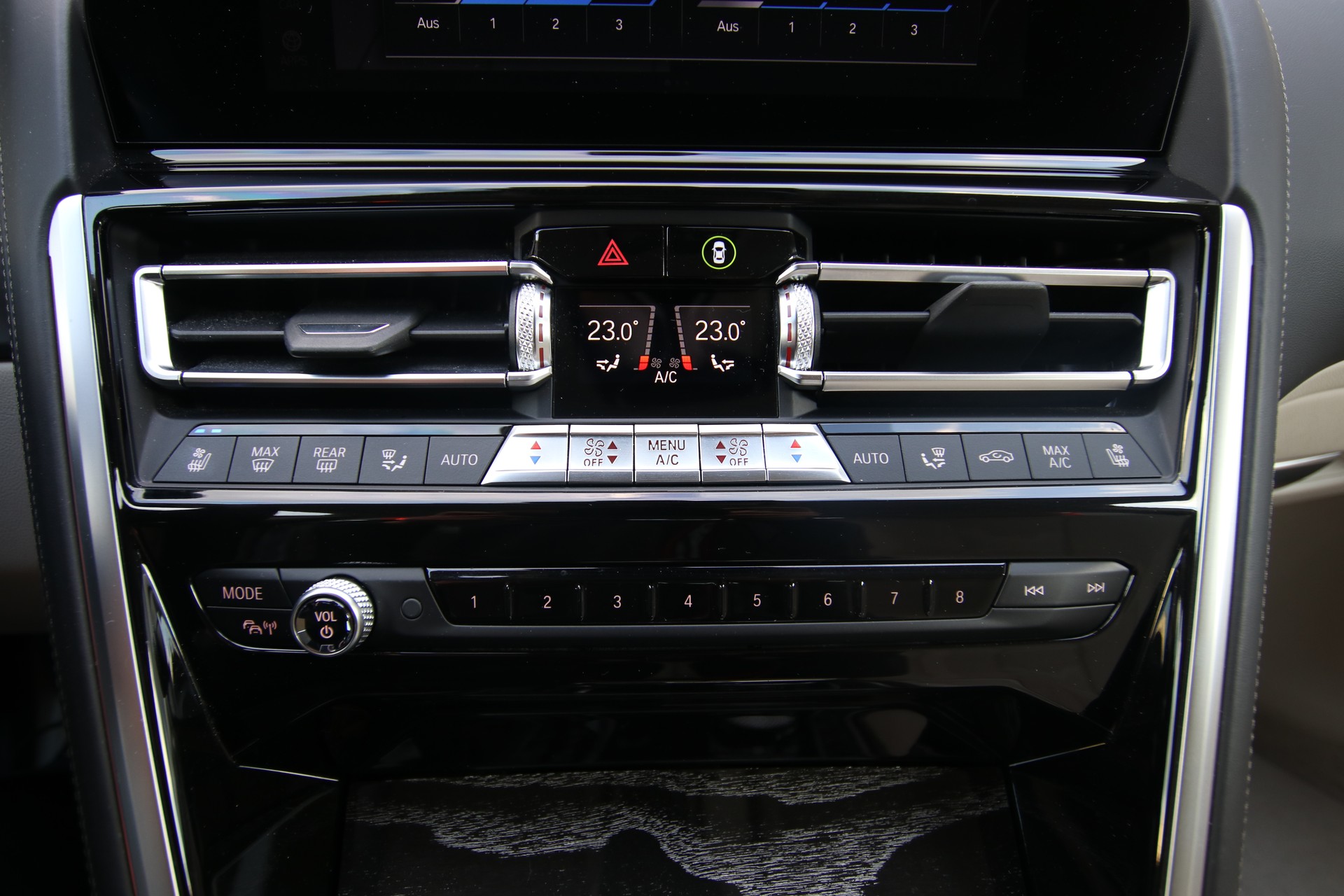 BMW 840i Gran Coupé xDrive Steptronic-image-23