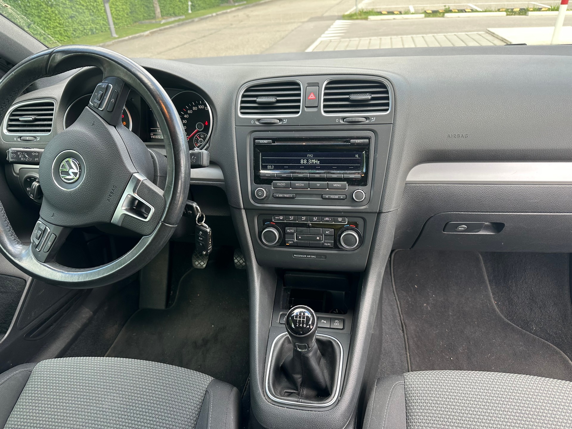 VW Golf Cabrio 1.2 TSI BlueMotion Technology-image-5