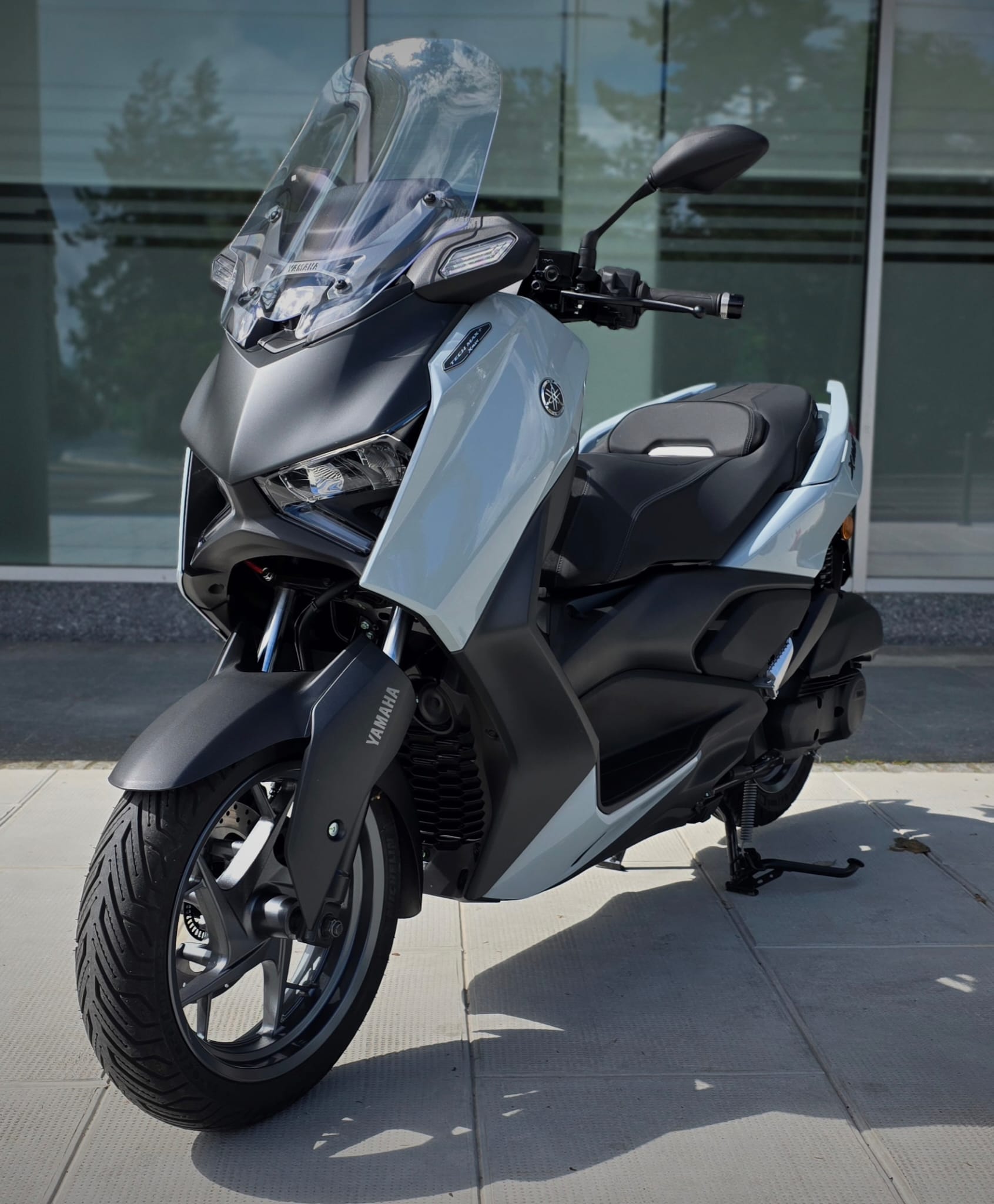 YAMAHA X-MAX-image-3