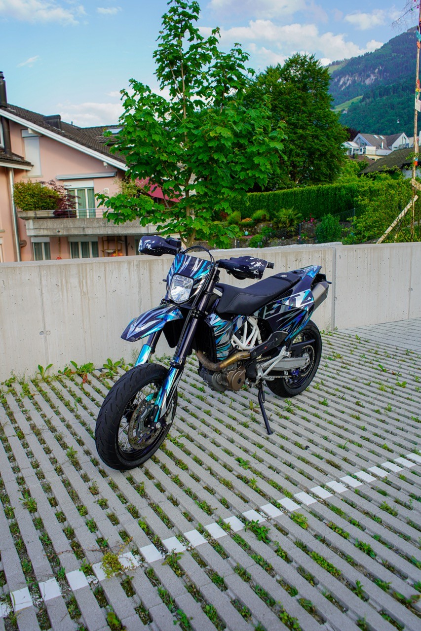 HUSQVARNA 701 Supermoto-image-3