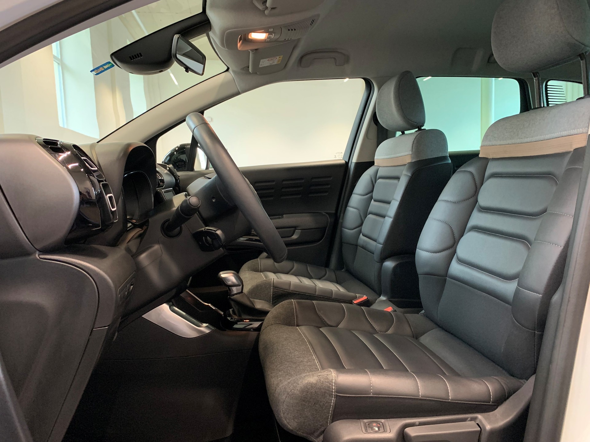 CITROEN C3 Aircross 1.2i PureTech Swiss Edition EAT6-image-8