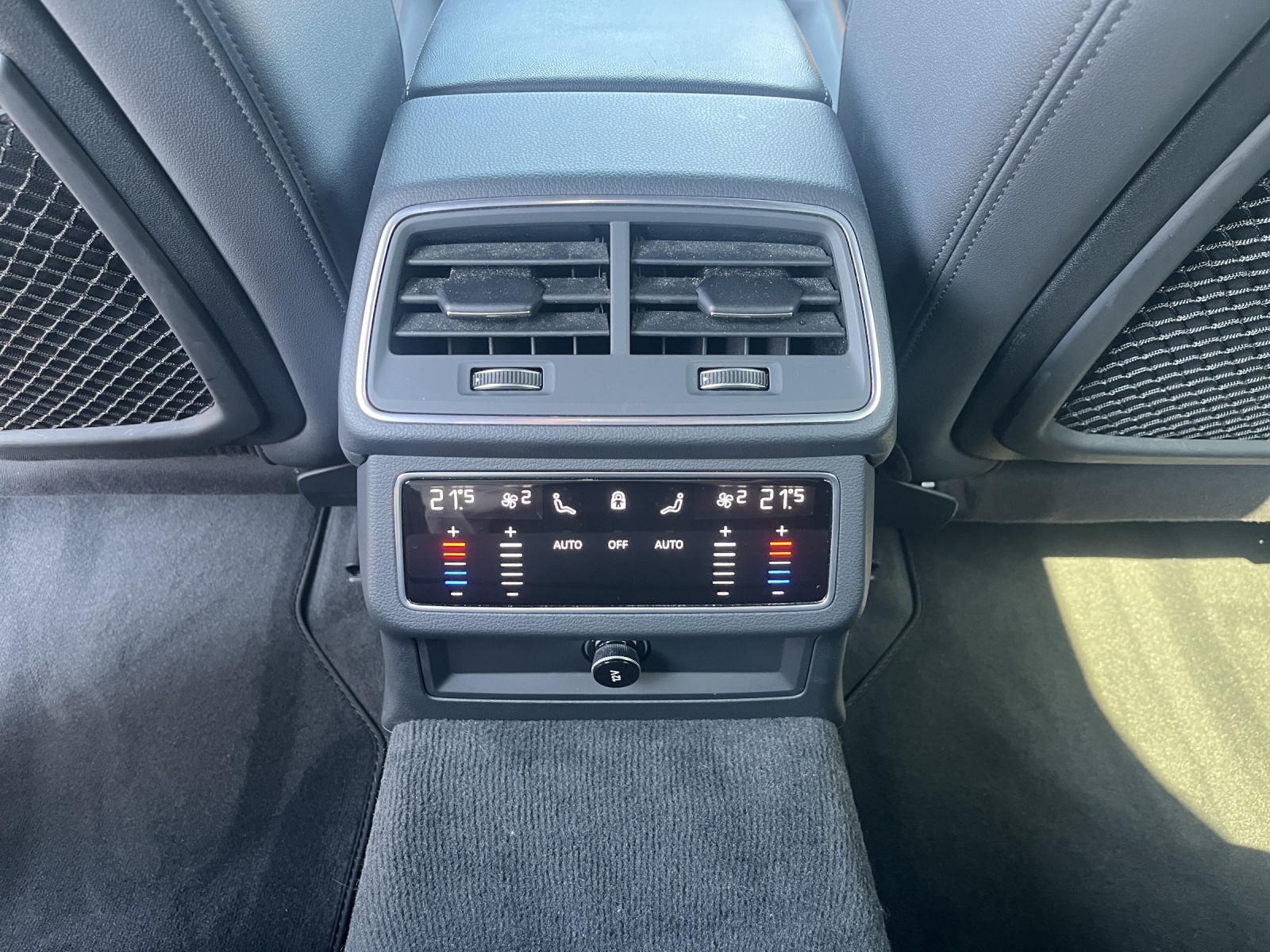AUDI A6 allroad 55 TDI quattro tiptronic-image-15