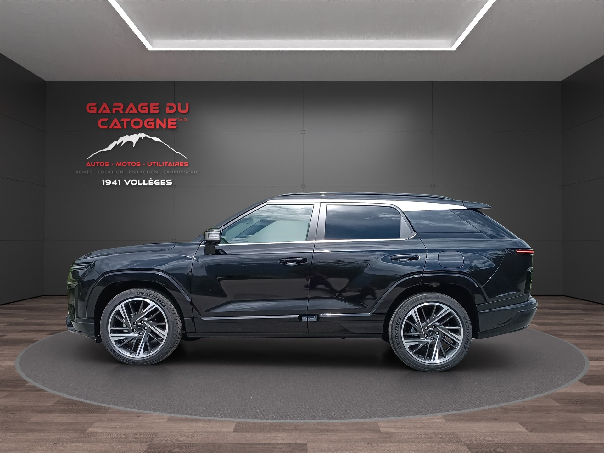 KGM-SsangYong Actyon 1.5 T GDI First Edition 4WD Panorama-showroom-element-3