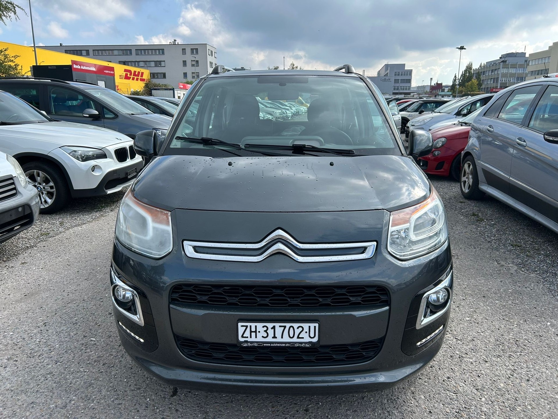 CITROEN C3 Picasso 1.2 Pure Tech Attraction-image-1
