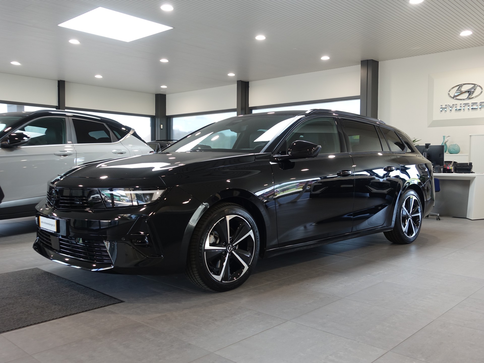 OPEL Astra ST 1.2i MHEV GS-image-7