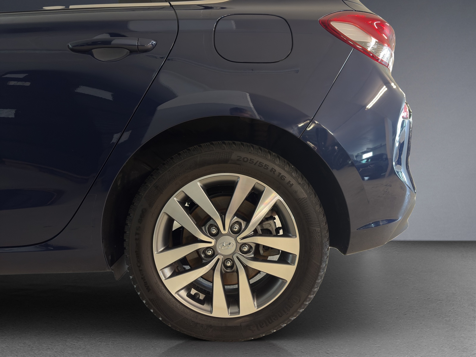 HYUNDAI i30 1.4 T-GDi Vertex-image-5