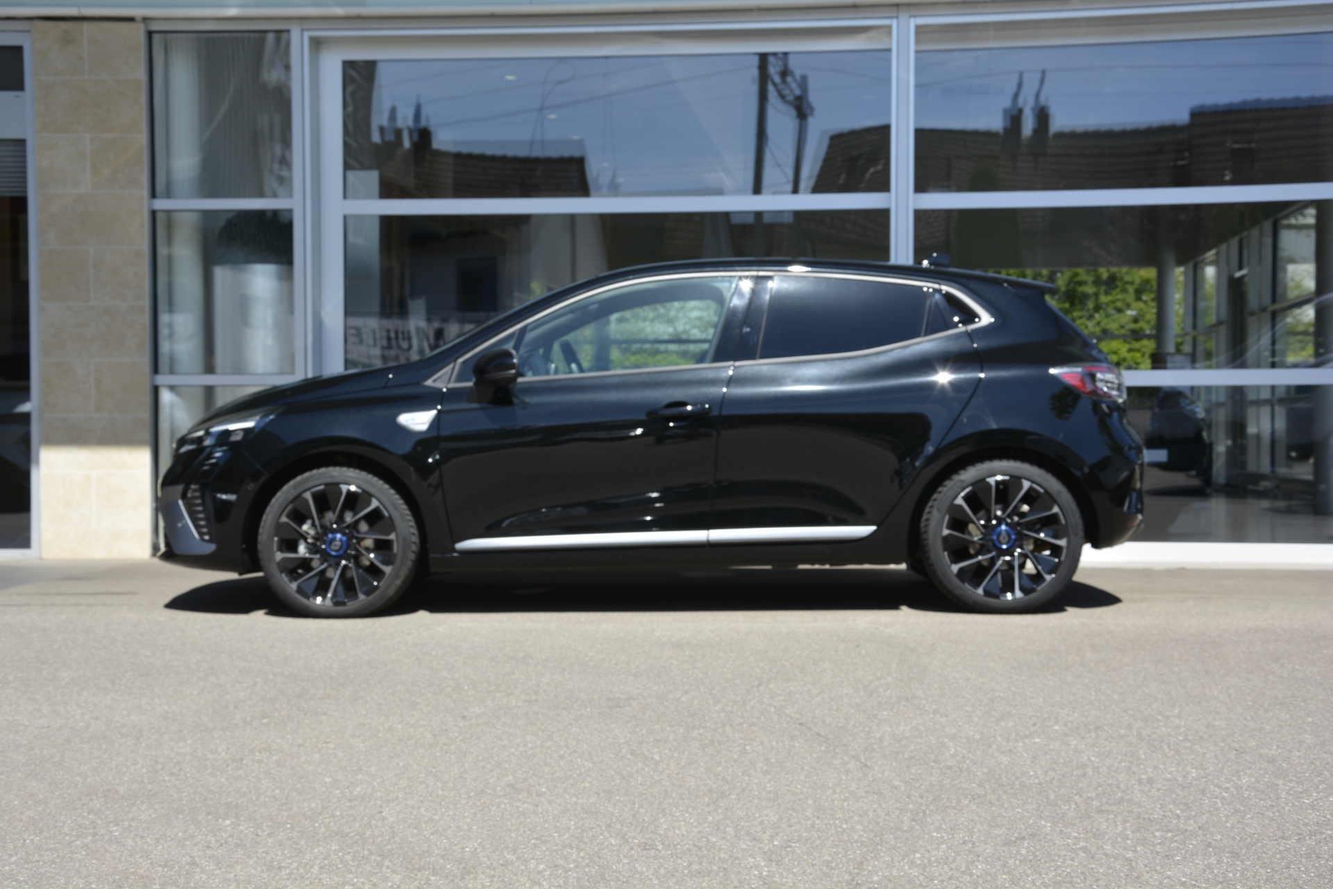 RENAULT Clio 1.6 E-Tech esprit Alpine-image-2