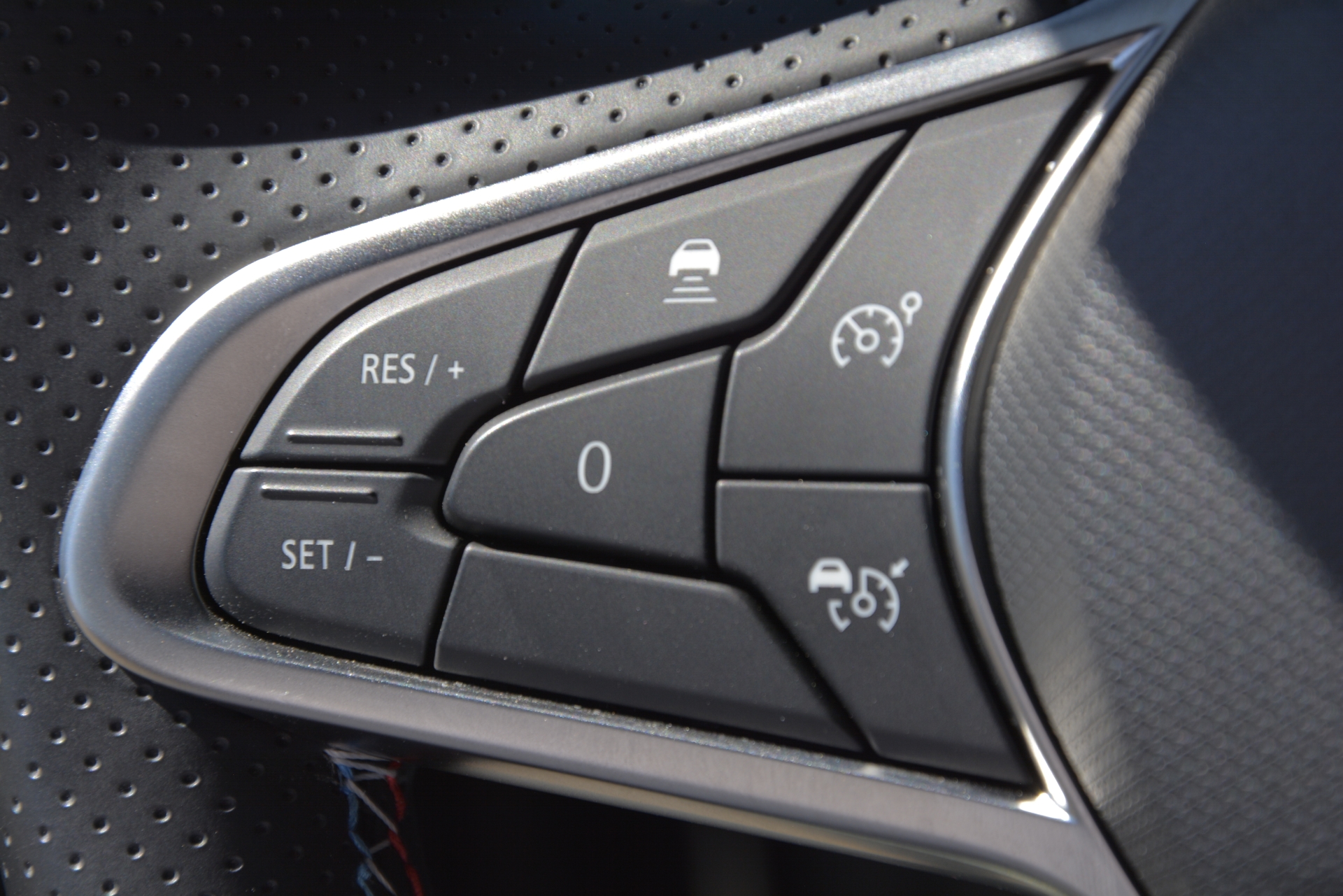 RENAULT Clio 1.6 E-Tech esprit Alpine-image-13