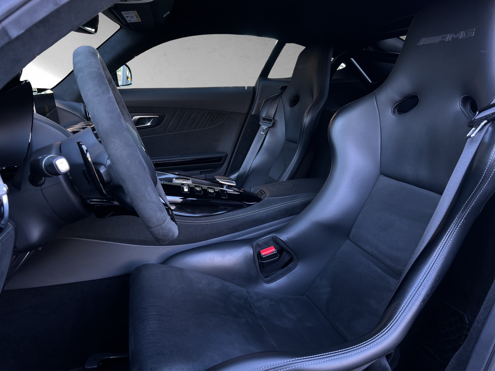 MERCEDES-BENZ AMG GT R Pro-image-6