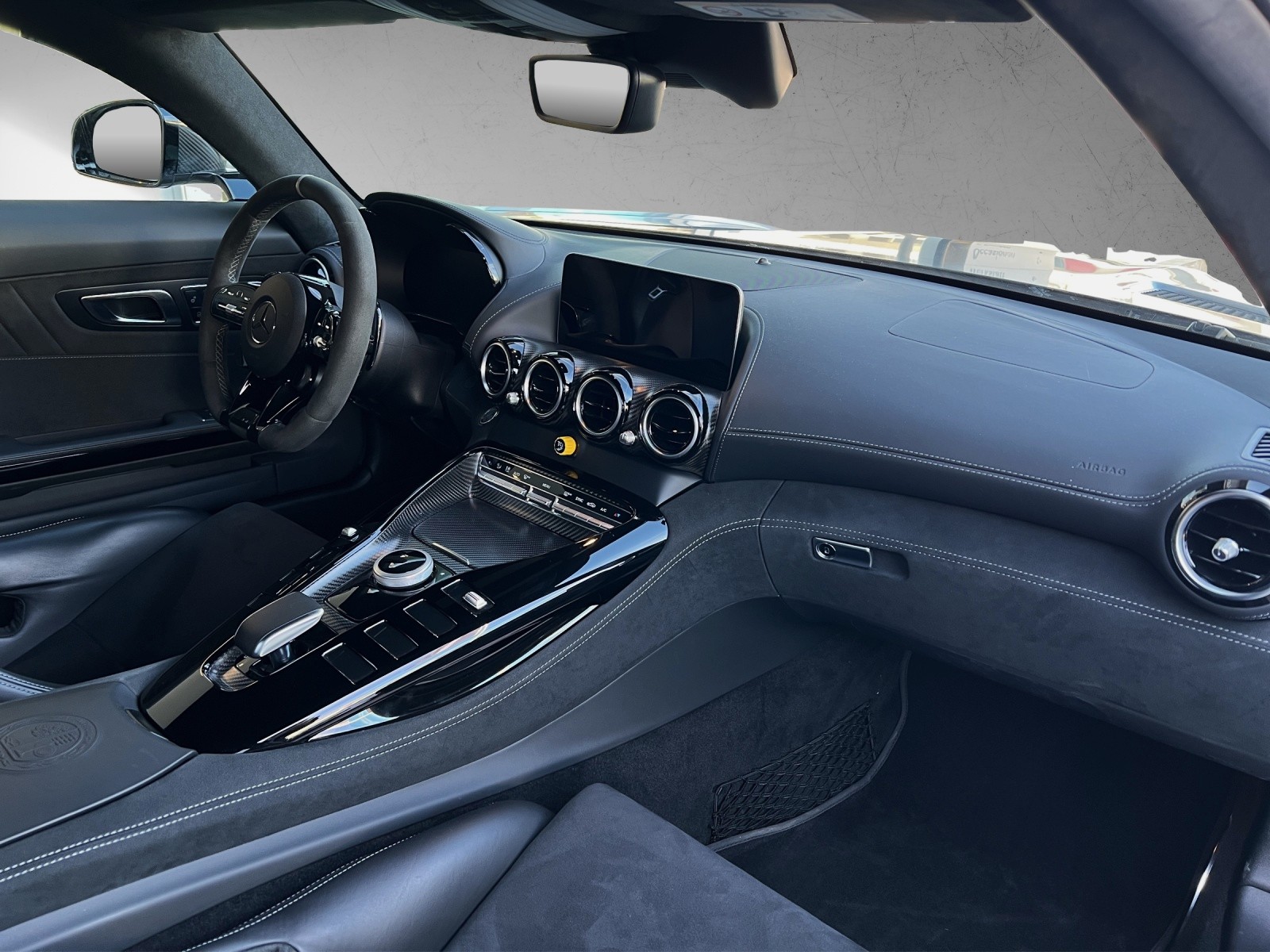 MERCEDES-BENZ AMG GT R Pro-image-8