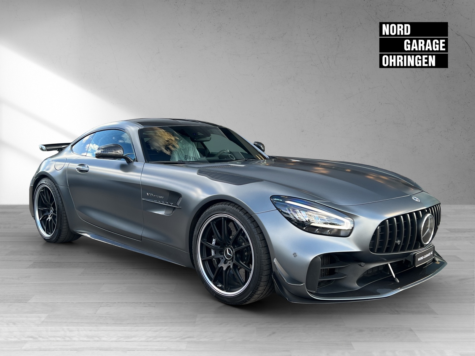 MERCEDES-BENZ AMG GT R Pro-image-5