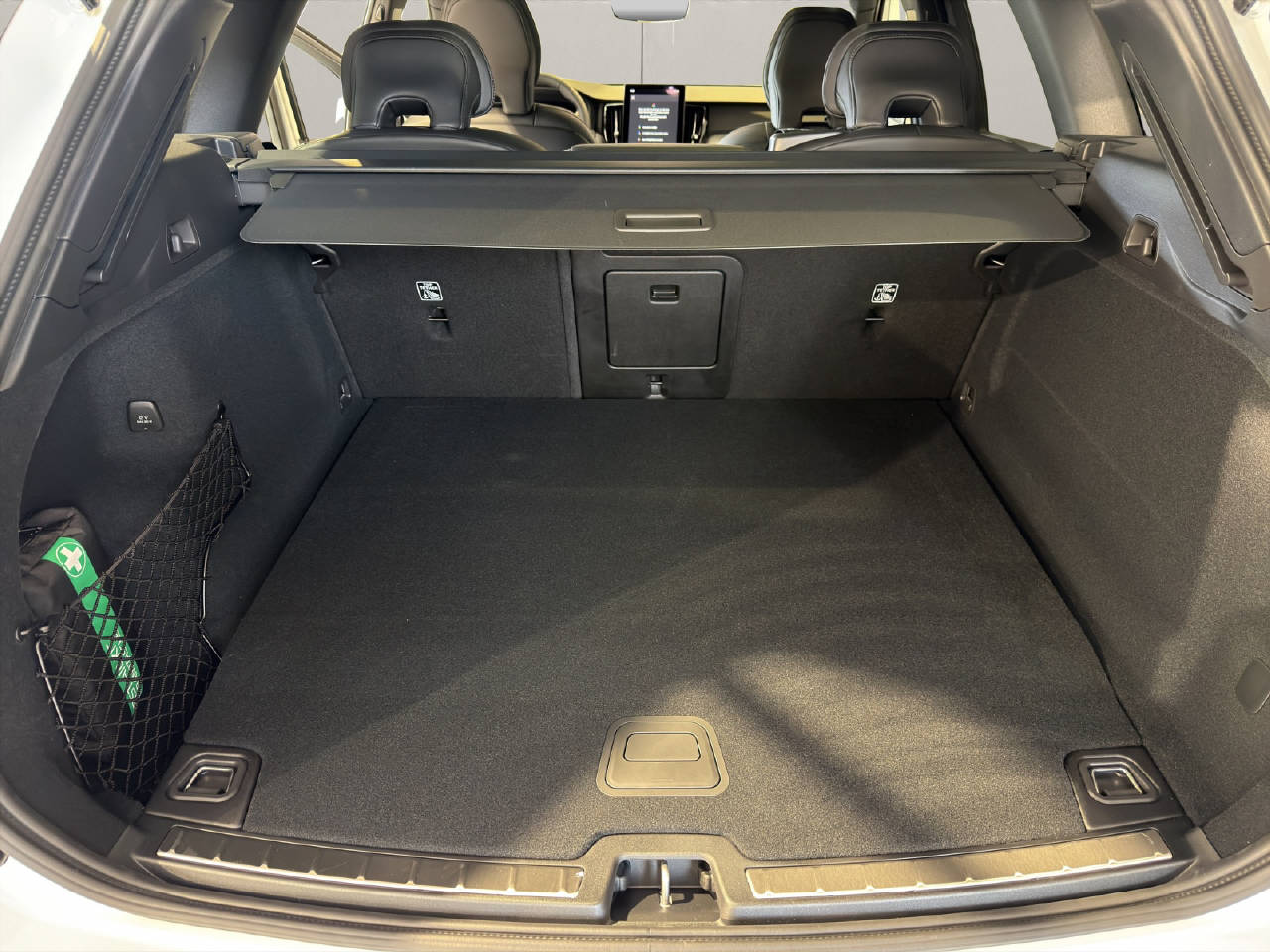 VOLVO XC60 2.0 T8 TE Ultra Dark eAWD-image-6