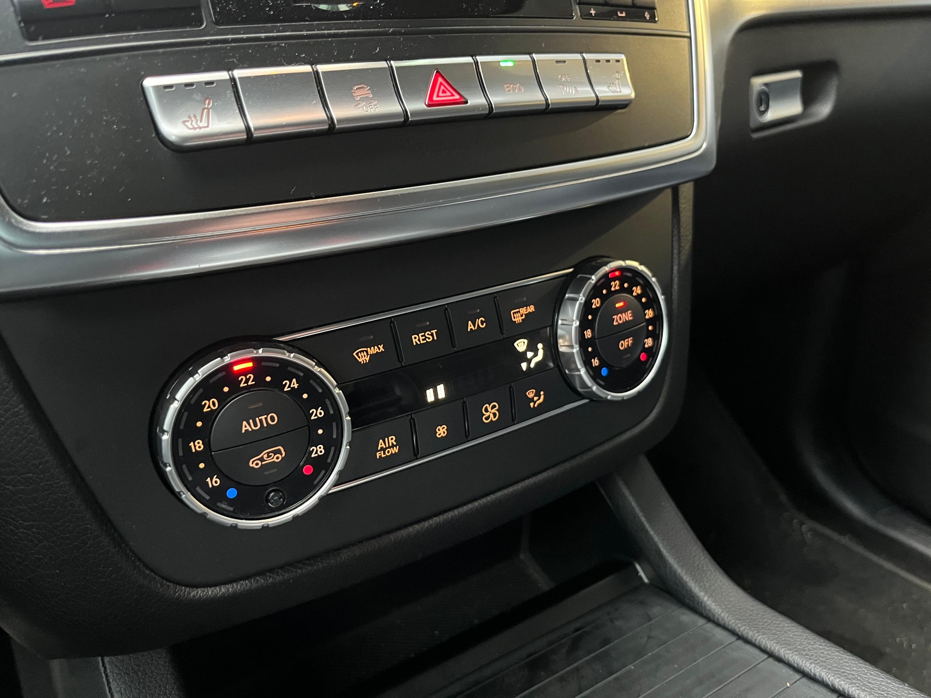 MERCEDES-BENZ ML 350 BlueTEC Executive 4Matic 7G-Tronic-image-19