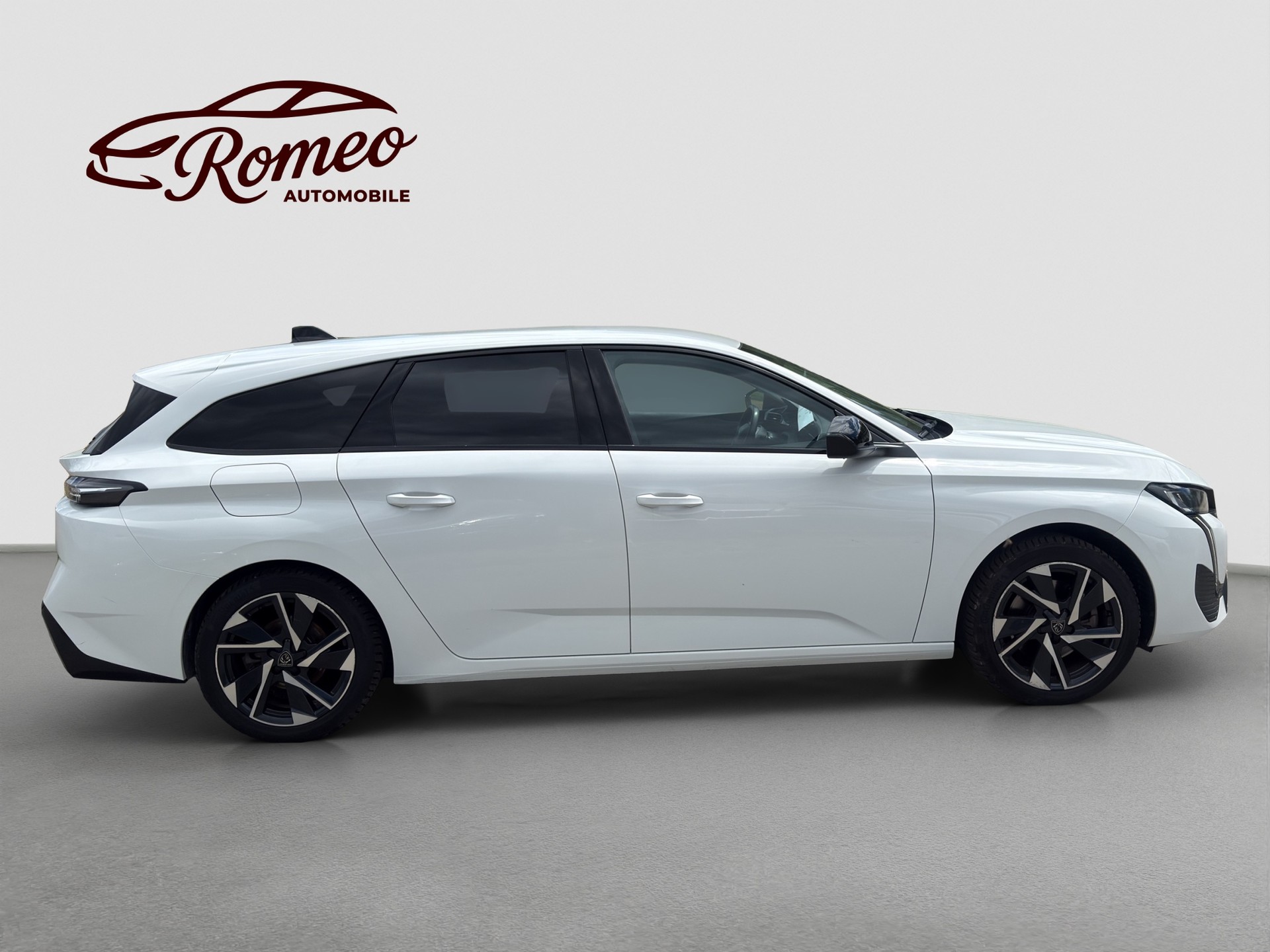 PEUGEOT 308 SW 1.5 BlueHDI Allure Pack EAT8 ** Ab MFK und Service ** CH Auto ** 1. Hand **-image-6