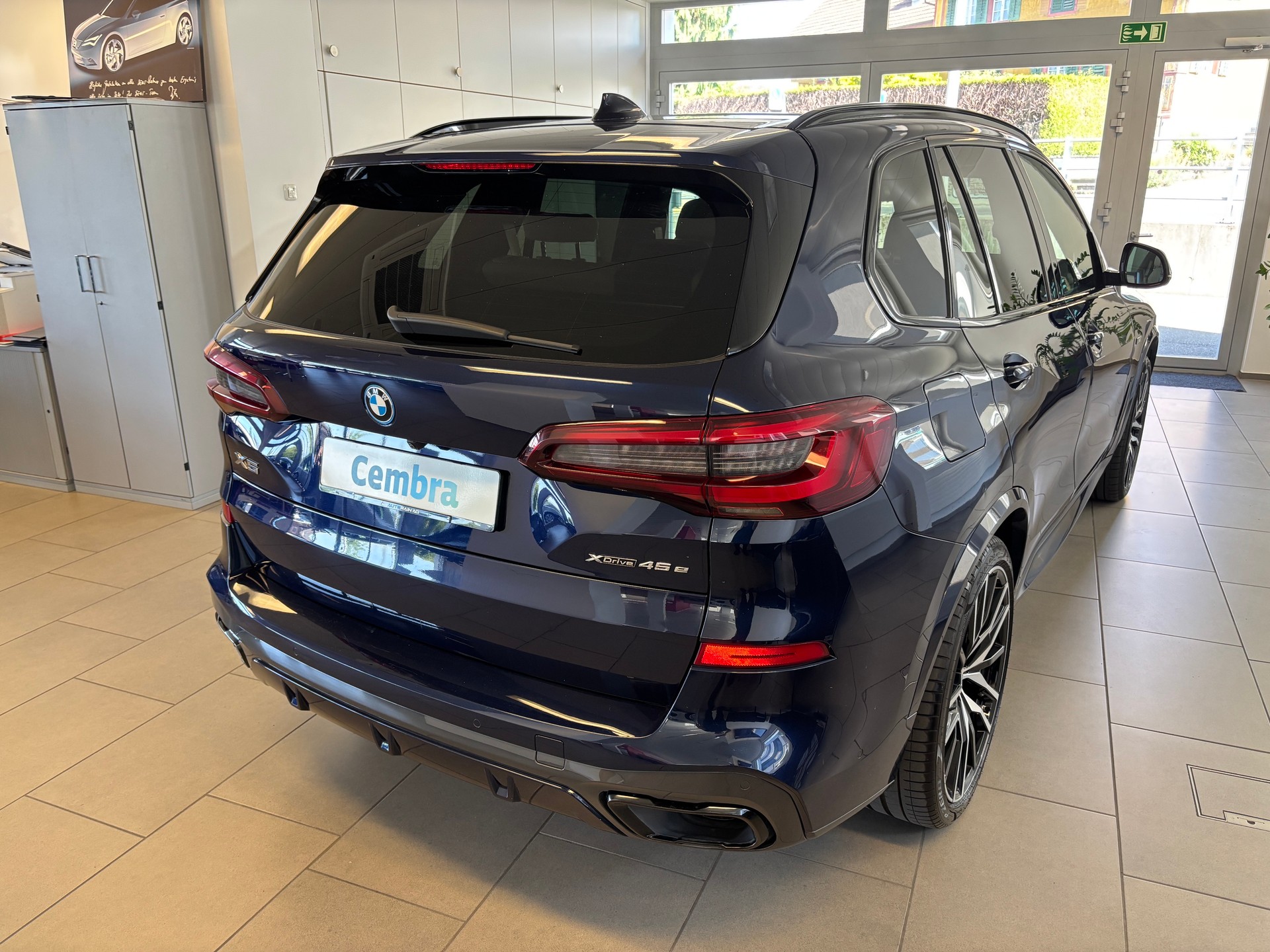 BMW X5 xDrive45e M Sport Steptronic-showroom-element-2