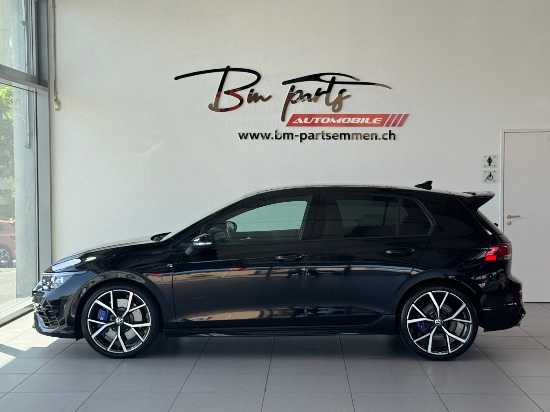 VW Golf 2.0 TSI R DSG 4Motion R Performance-showroom-element-2